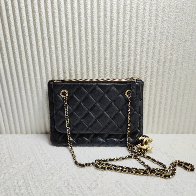 Chanel Chanel 11947950 Black Quilted Shoulder Bag