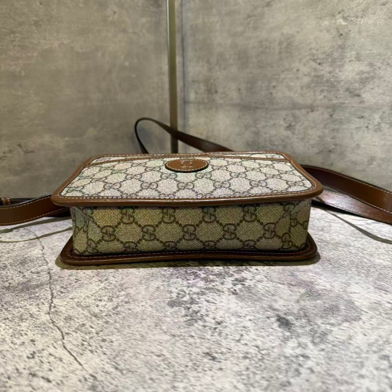 ?????Gucci retro camera crossbody bag