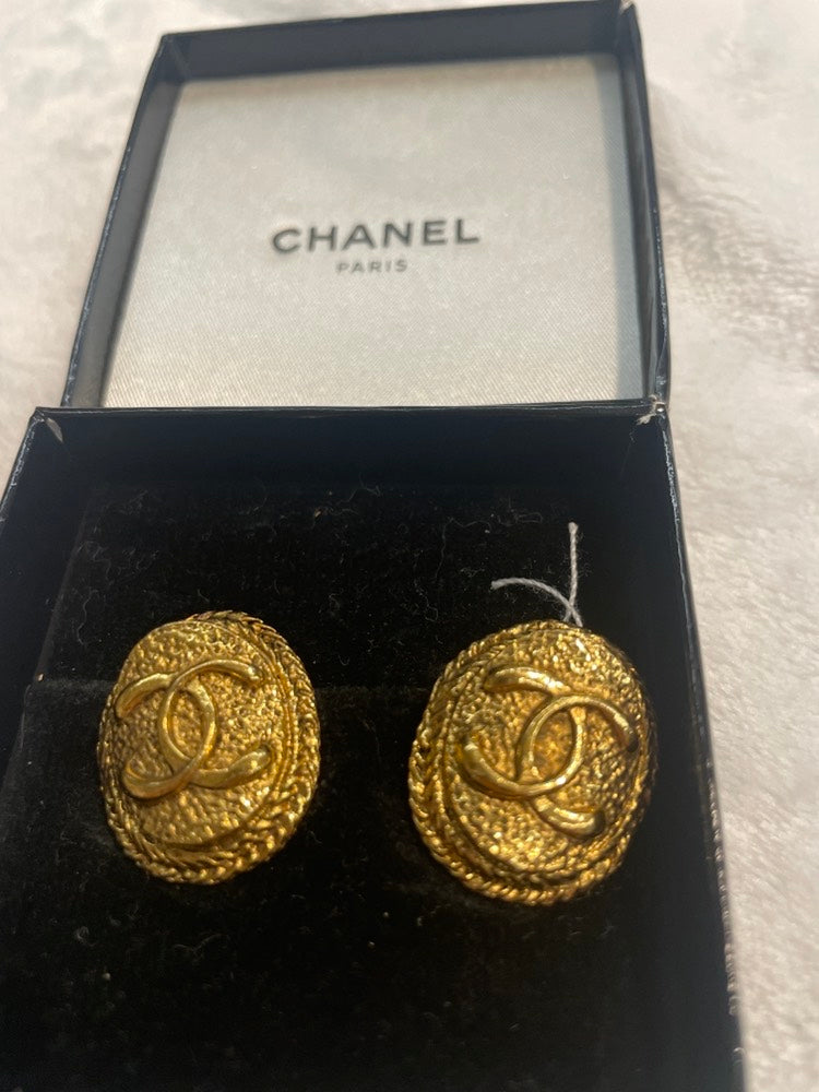 Chanel Gold Clip On Earrings