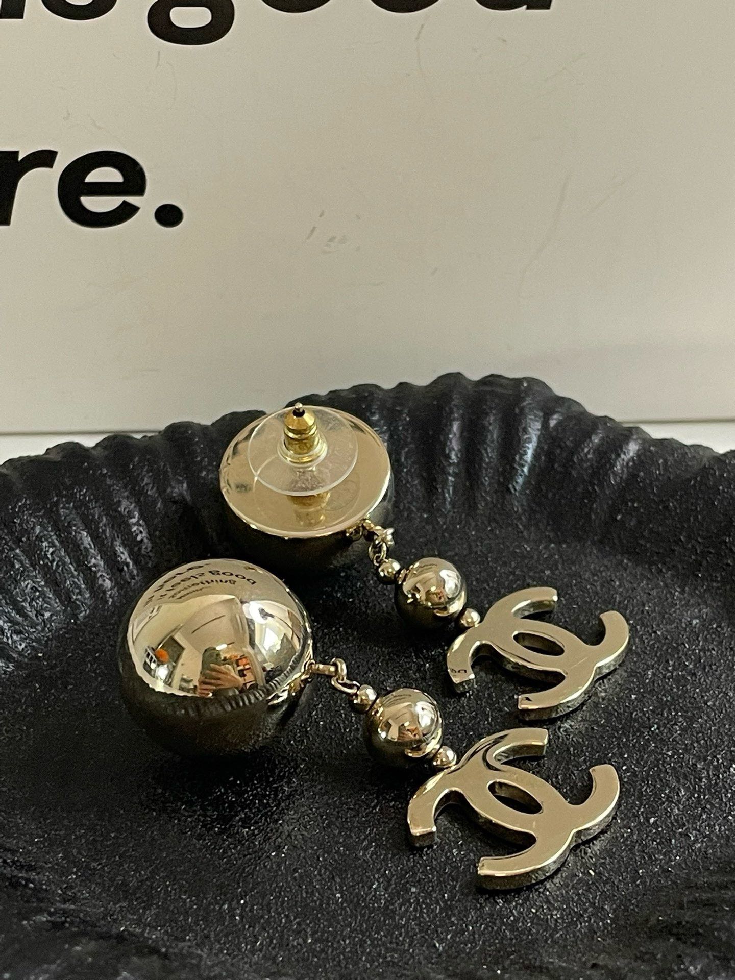 ?? Chanel 21S CC earrings #J2046