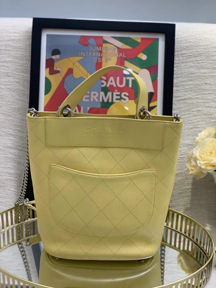 CHANEL Bag 18x24cm 10467