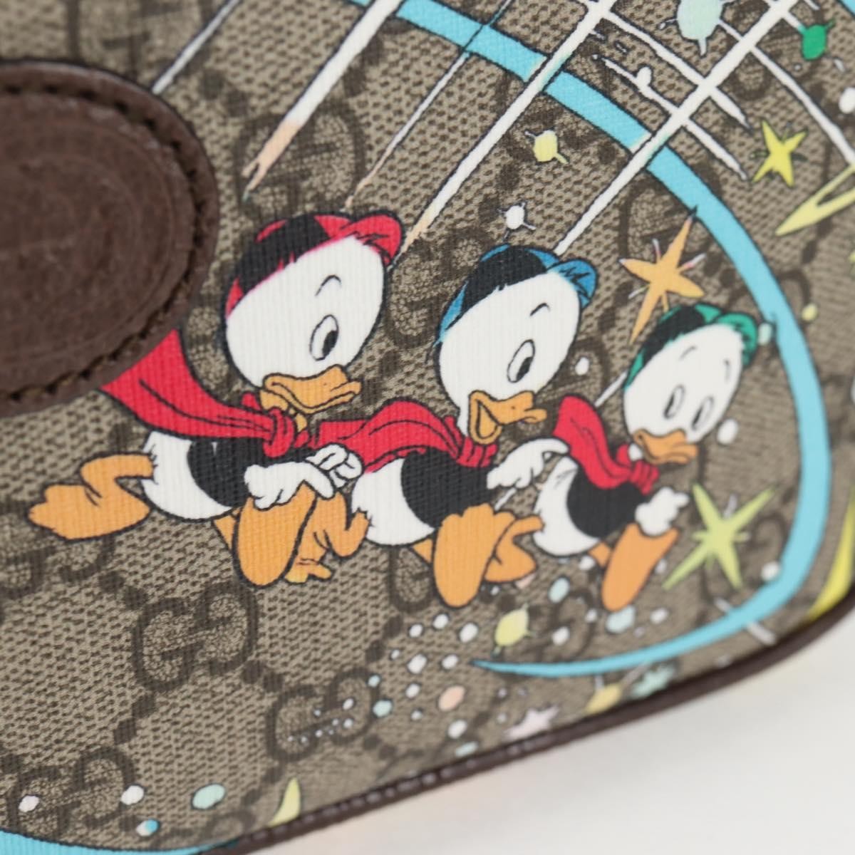 Gucci Disney Donald Duck Belt Bag Printed Gg Coated Canvas Beige Pvc Shoulder Bag Bag ( )
