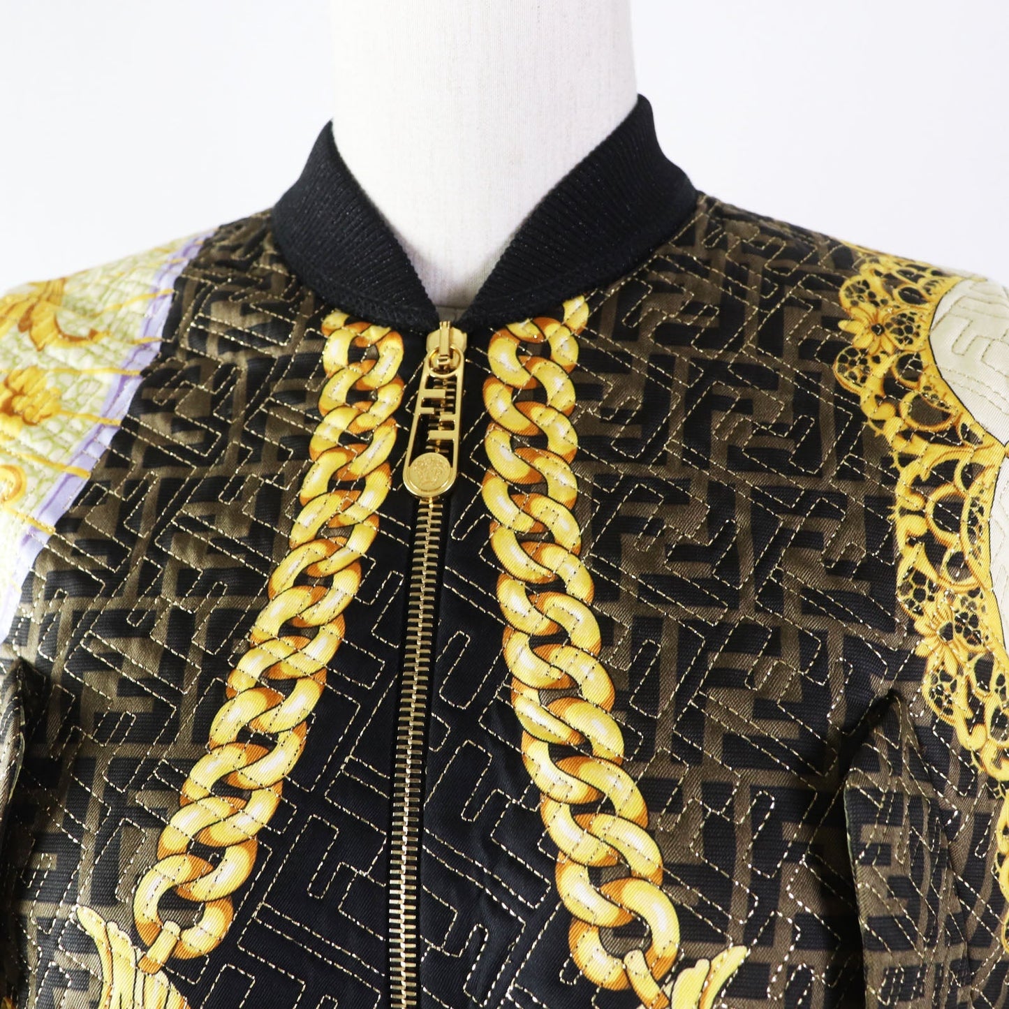 FENDI Blouson FJ7258 Outer: 100% silk, Filling: 69% polyester, Filling: 27% nylon, Filling: 4% polyurethane, Lining: 100% silk Black type Multi Women 40