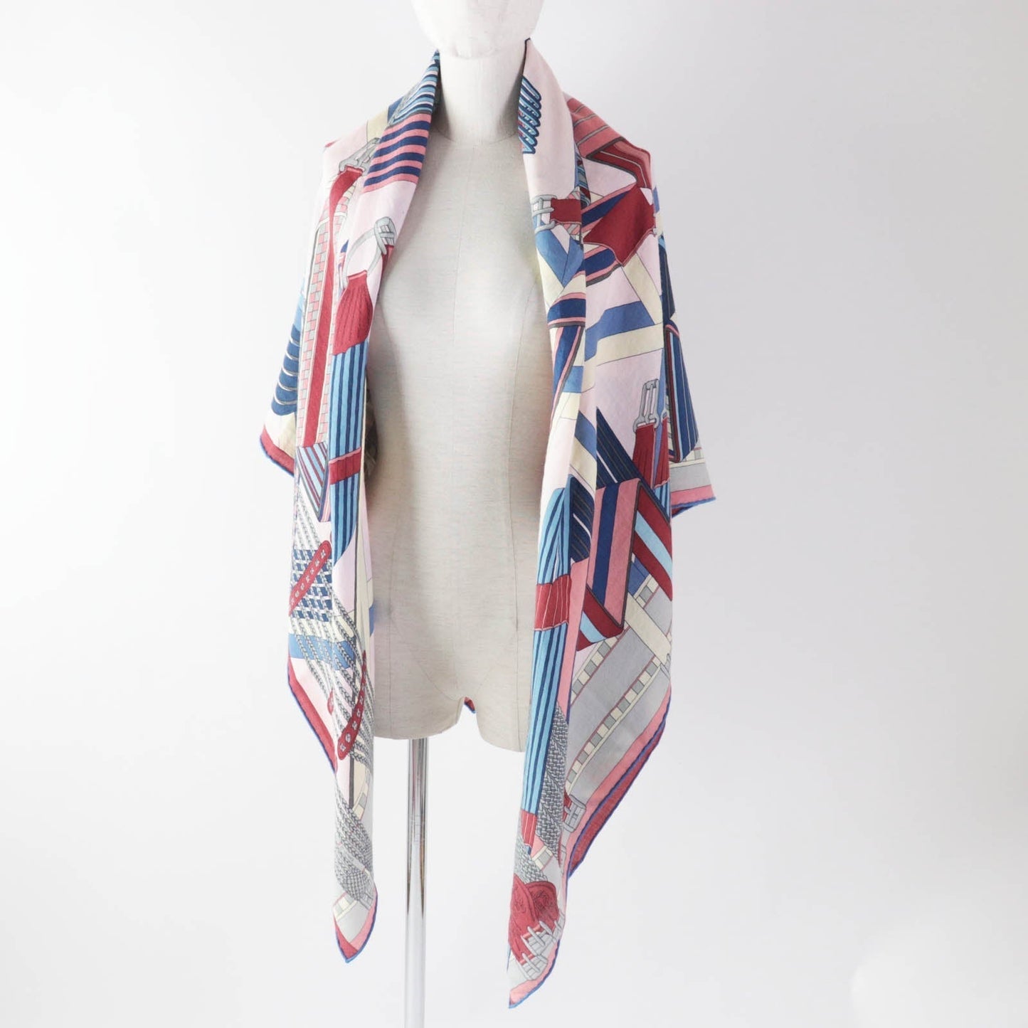 HERMES Stall SANGLES EN ZIGZAG ????????? cashmere Multi Carre140 Caregean