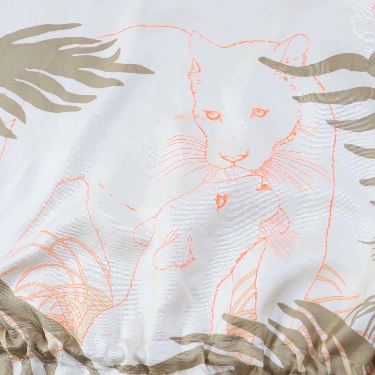 HERMES 2H2816DR Main: 100% silk, knit: 51% silk, 37% polyester, 7% nylon, 5% polyurethane, rib: 69% polyester, 18% nylon, 13% polyurethane, string: 58% silk, 42% polyester Beige Neon Orange JUNGLE LOVE Women 34  d