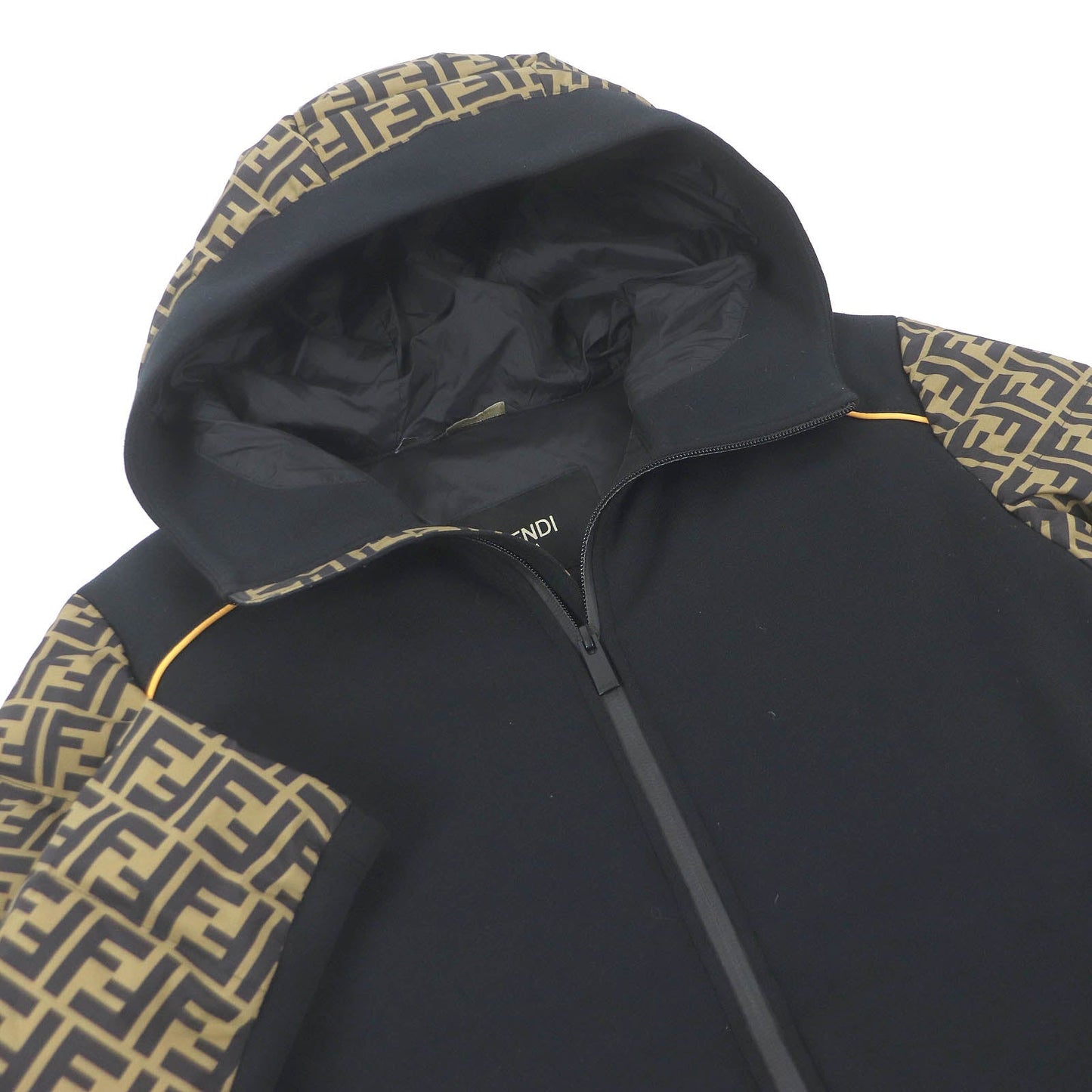 FENDI Down jacket FAA641 Main: 92% nylon, 8% polyurethane, 52% cotton, 48% polyester, lining: 100% nylon Brown black mens 46