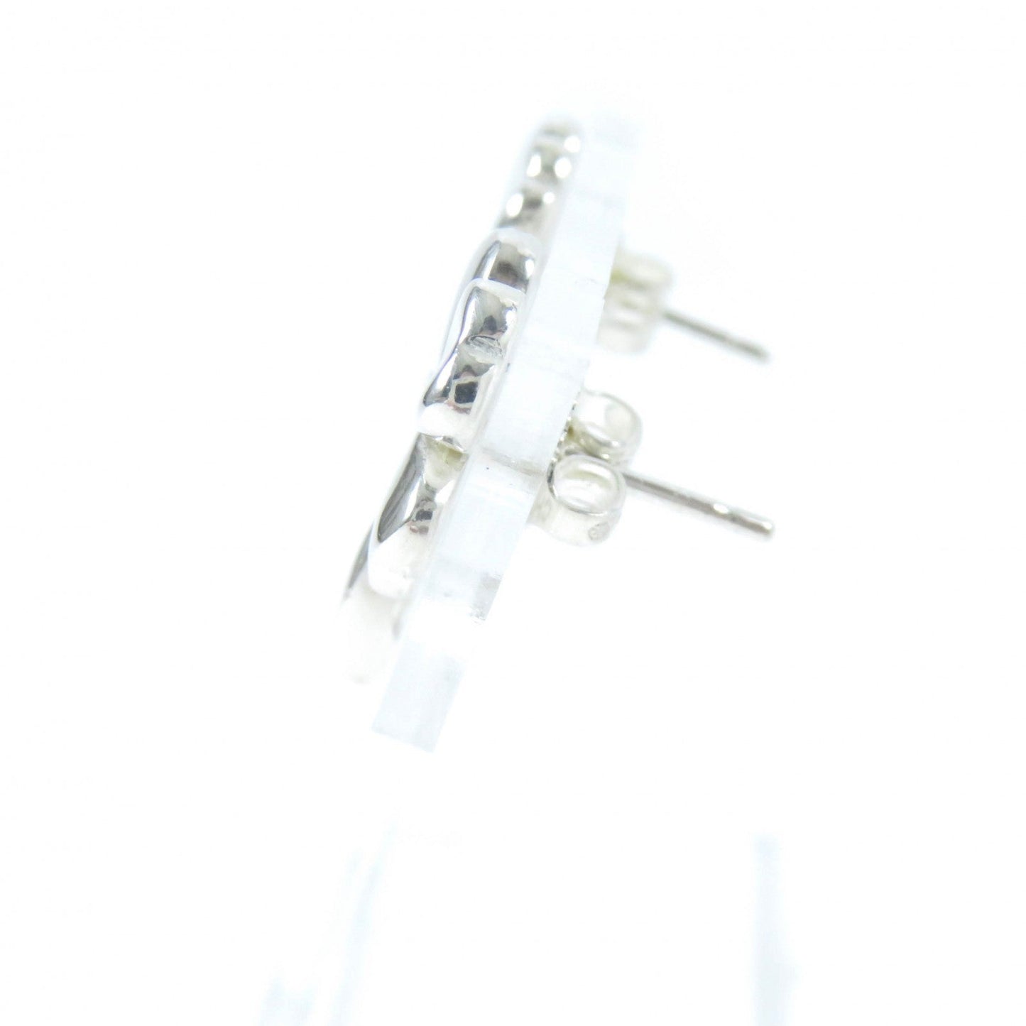 Chanel Clover logo Pierce
