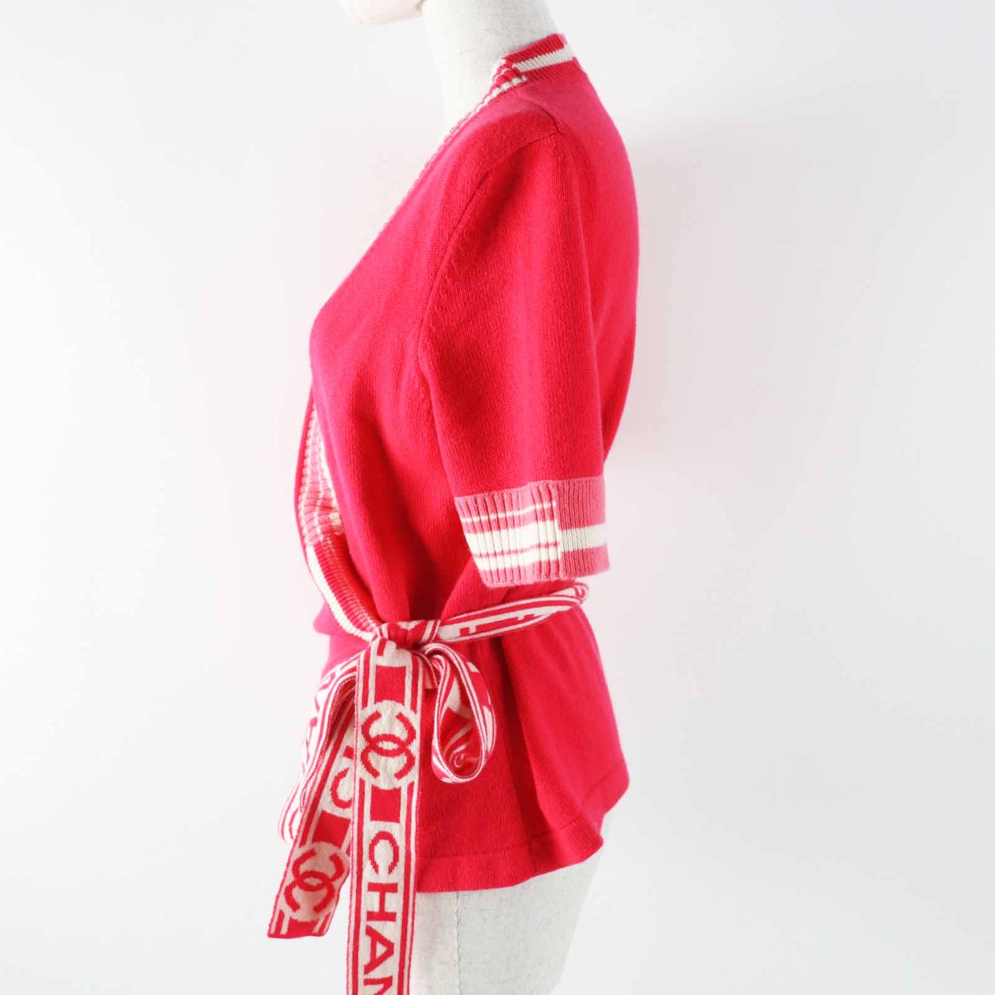 Chanel P60724 Cashmere Knit Cardigan