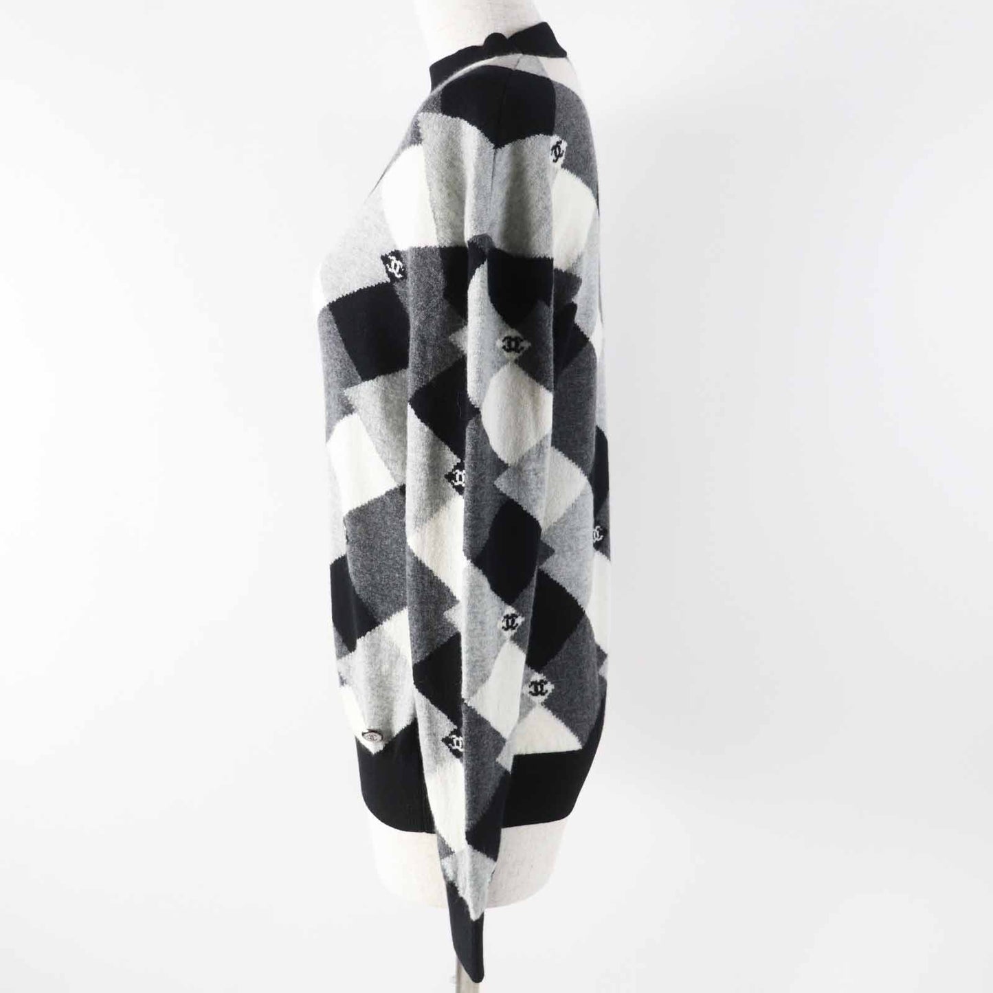Chanel COCO Mark Diamond Pattern Cashmere Knitwear
