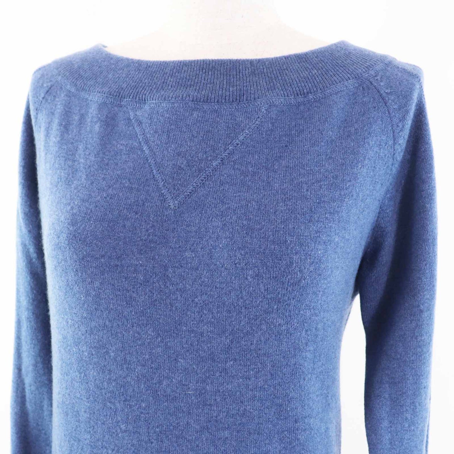 Chanel P48050 Cashmere Knit Top