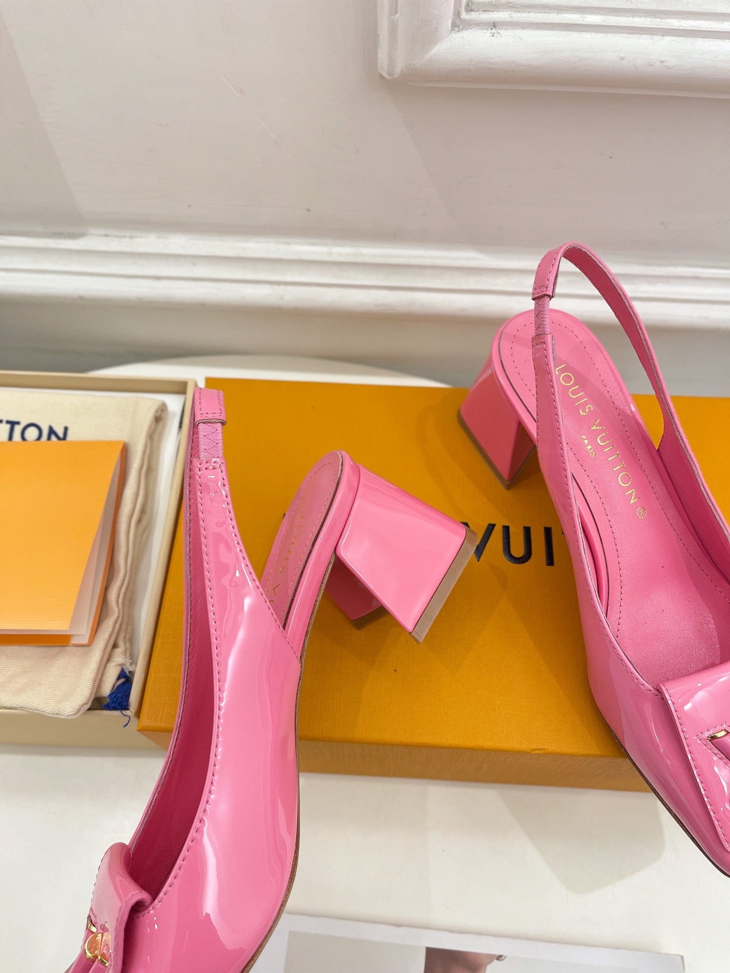 New 1:1 rep LUV High Heel Shoes 029