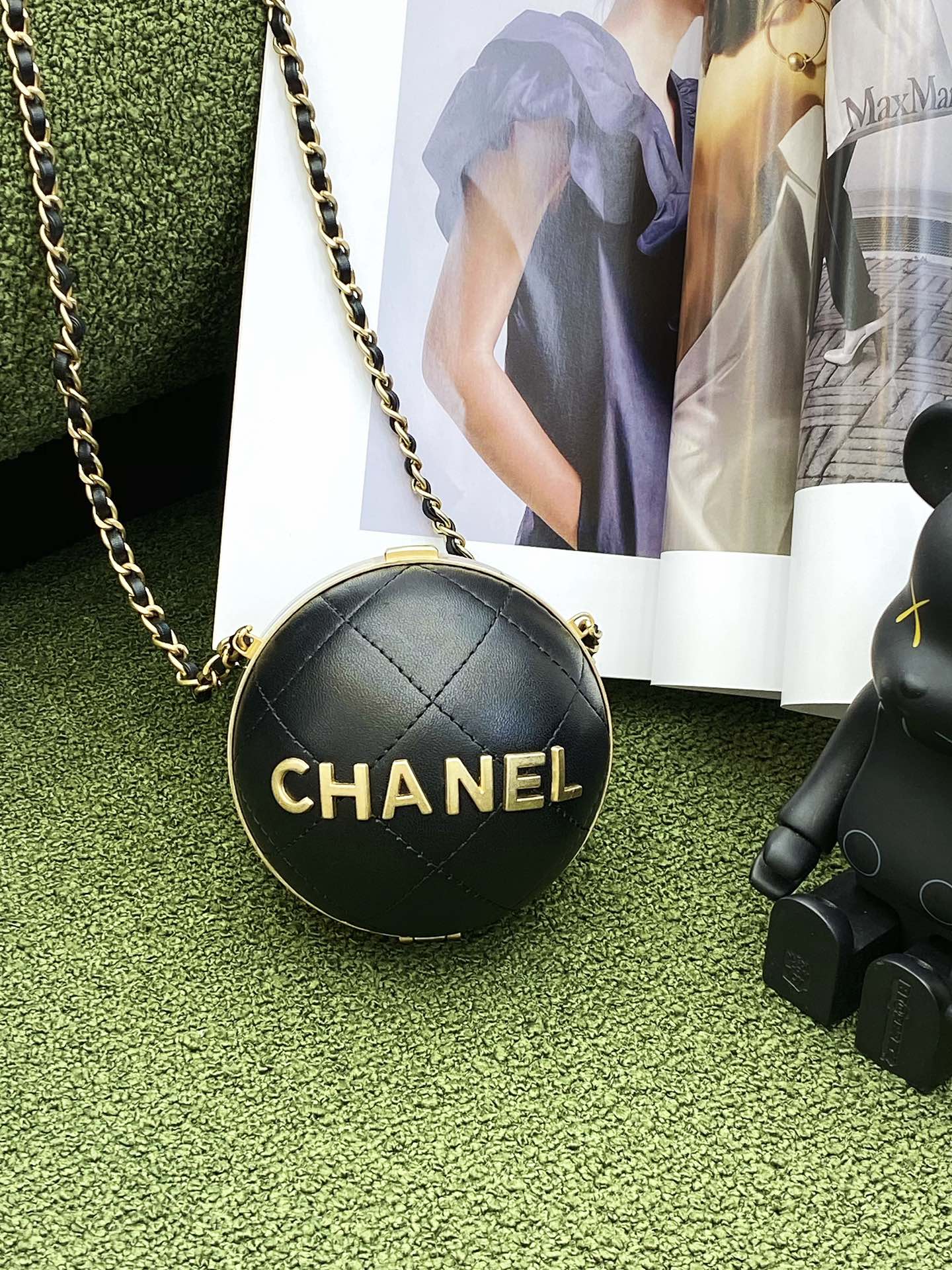 CHL Ball Bag Black and Gold Chain Bag For Women 23.5cm/95in