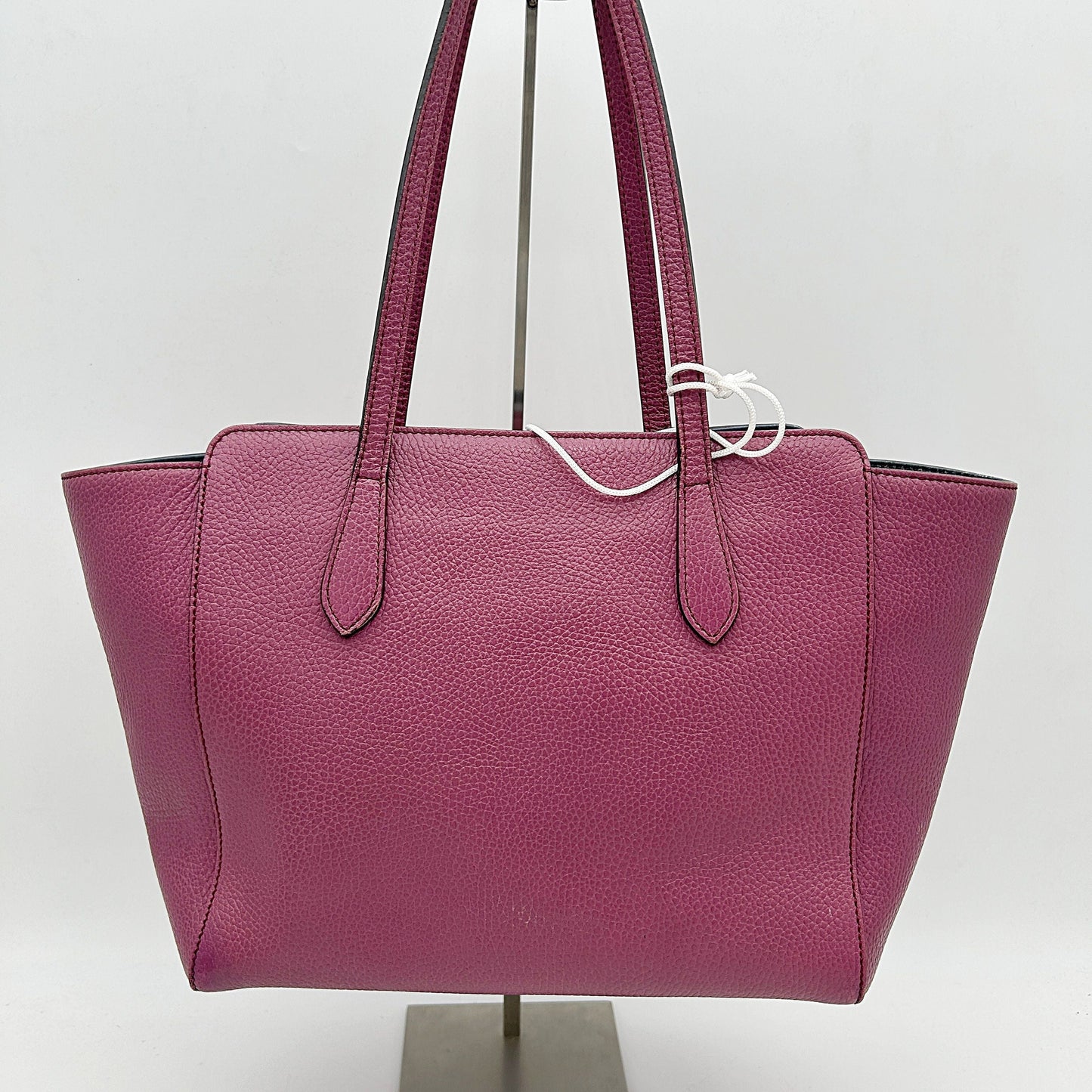 Gucci Leather Swing - Grey Shoulder Bags, Handbags  LA