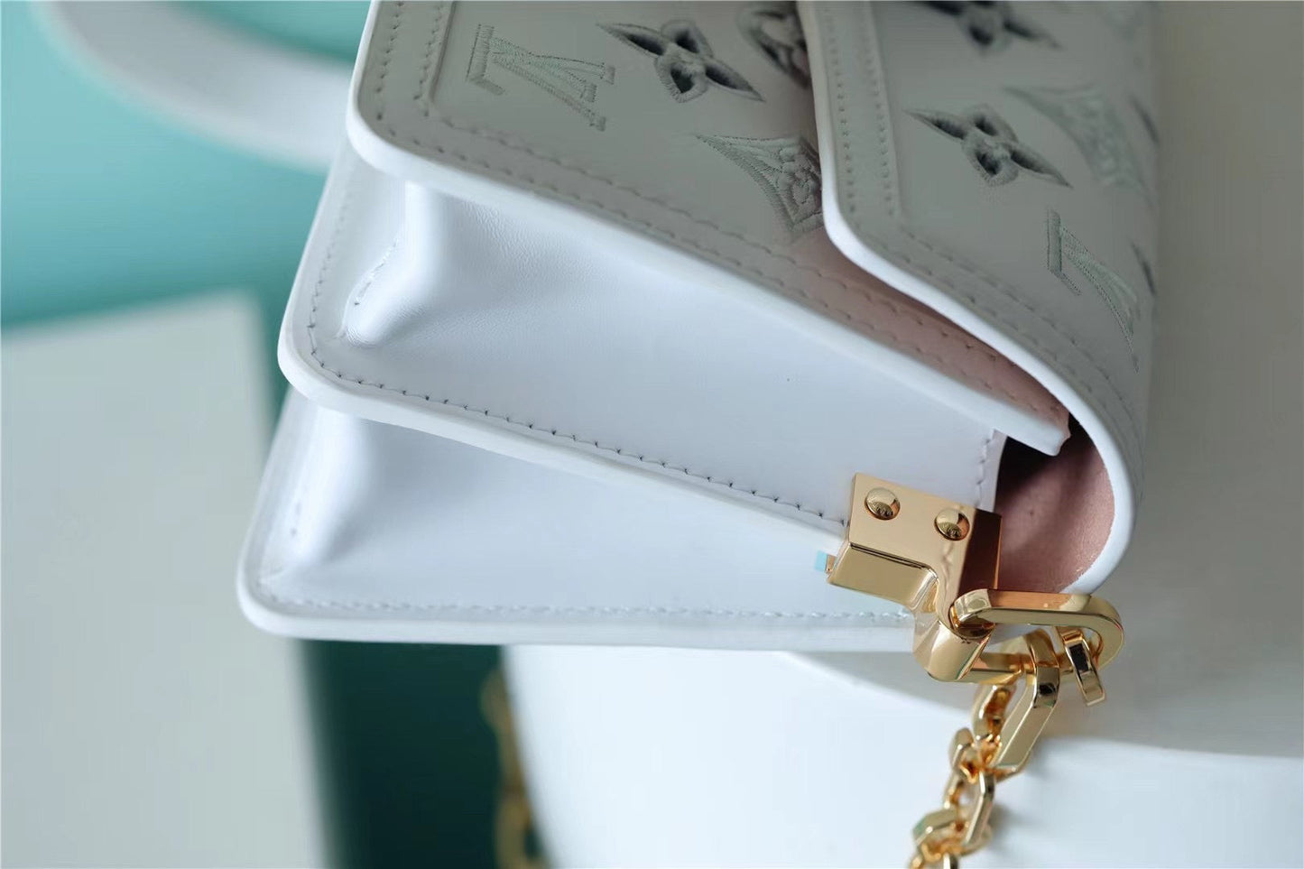 Top Quality Dauphine East West Monogram White For Women,  Shoulder and Crossbody Bags 9.6in/24.5cm Top Quality M20739