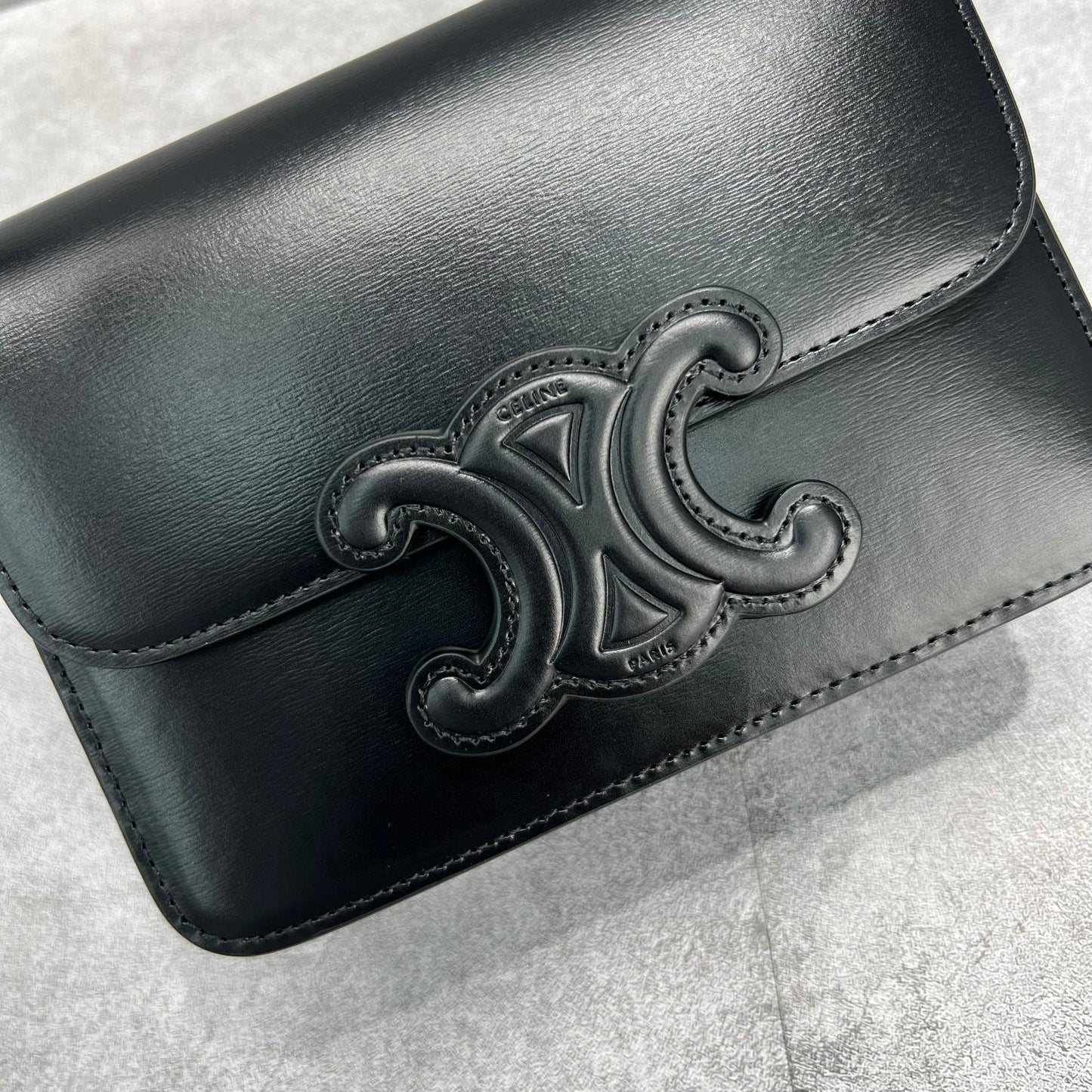 Top Quality Classique Cuir Triomphe Bag Black For Women 9in/22cmÂ 