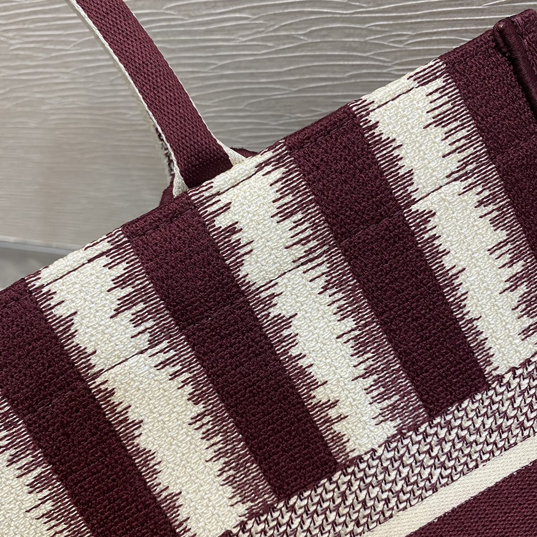 Top Quality MeTop Qualityum Book Tote Red D-Stripes Embroidery For Women 36cm/16.5in CD