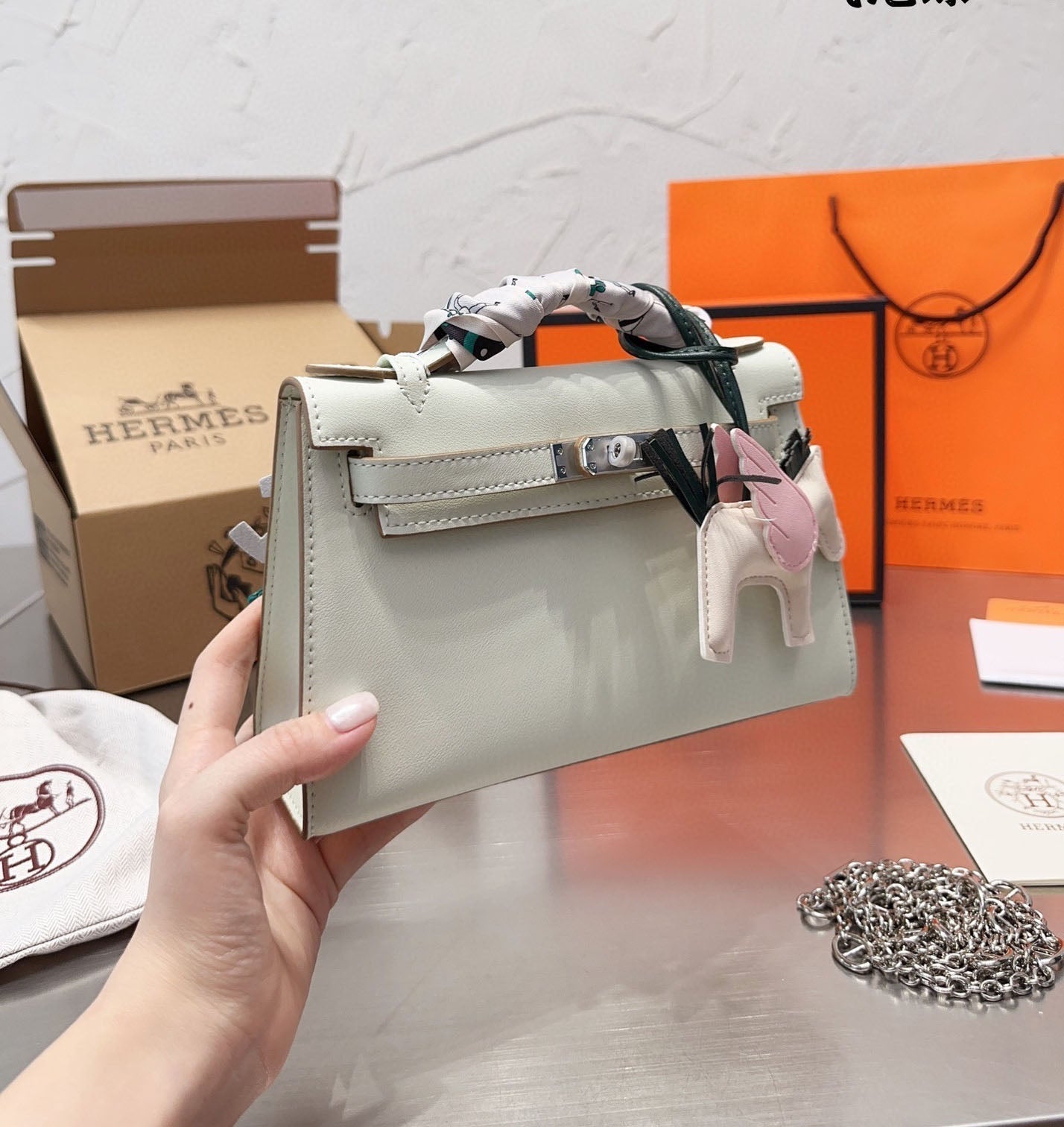 EN - New 1:1 rep  Bags HM 139