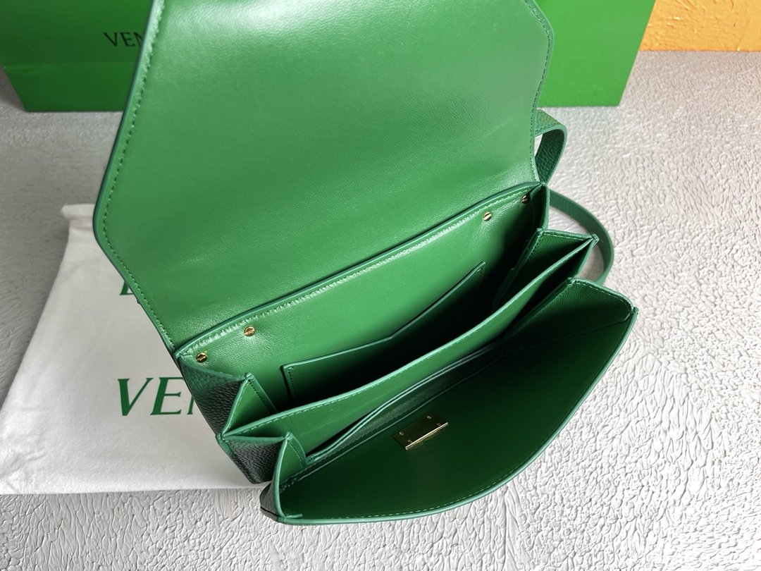Top Quality Mount Green, For Women, Women’s Bags 8.3in/21cm 667399V12M03113