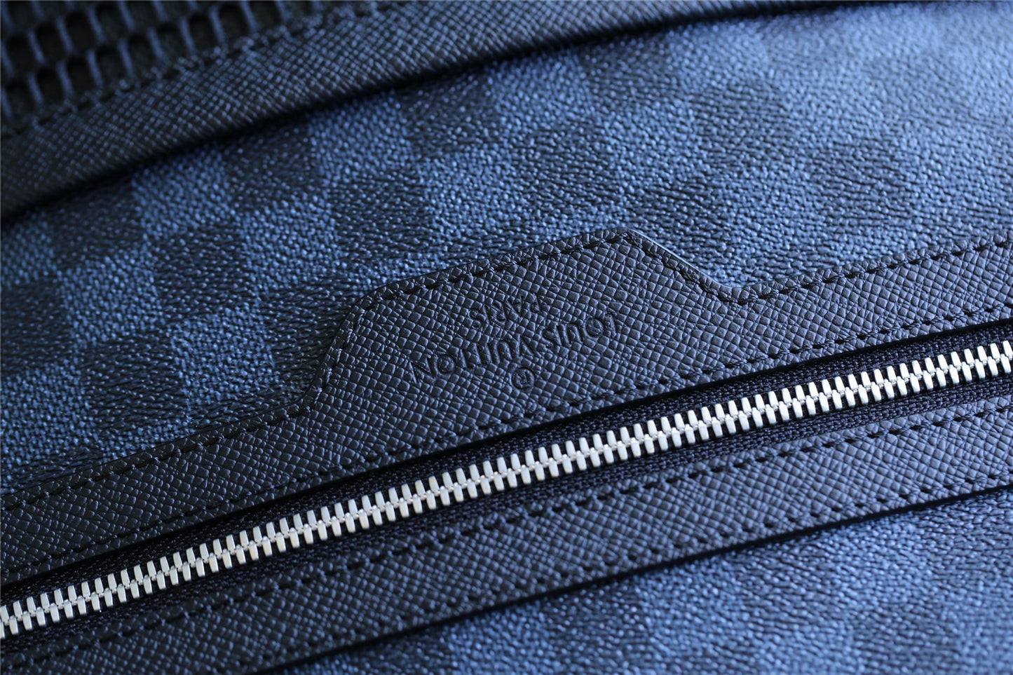 Top Quality Matchpoint Backpack Damier Cobalt Taiga For Men, Bags 51cm Top Quality N40009