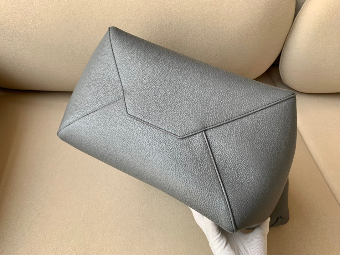 Top Quality Small Cabas Phantom In Soft Grained Grey For Women 12in/31cm 189023TNI.10DC