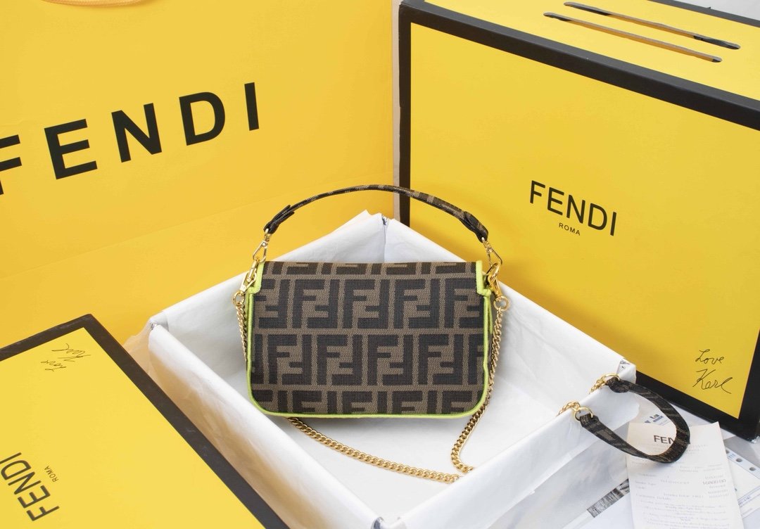 EN - New 1:1 rep  Bags FEI 162