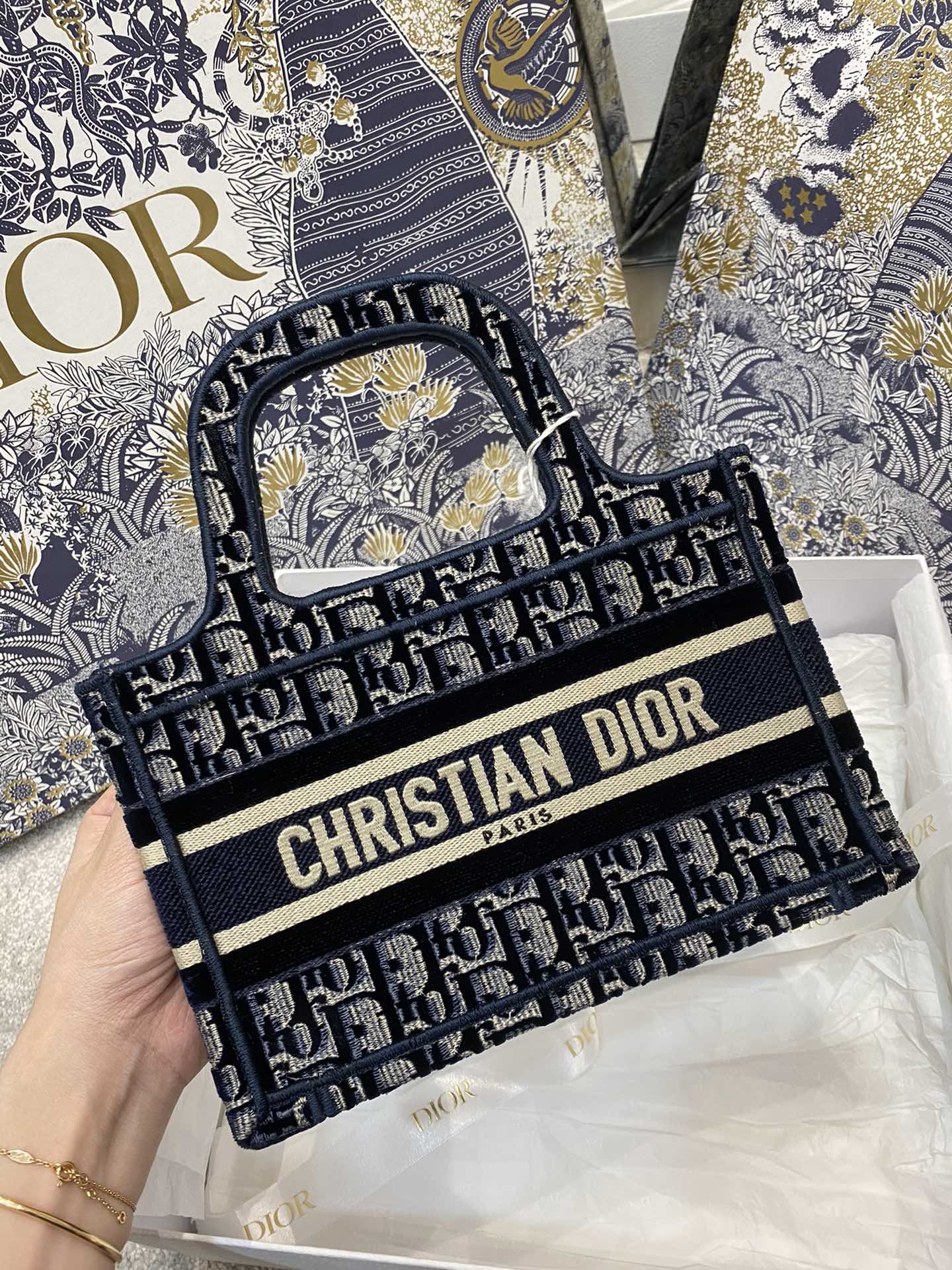 Top Quality Mini Book Tote Blue Oblique Embroidery, Blue/Black Handbags, 23cm CD S5475ZRIW_M928