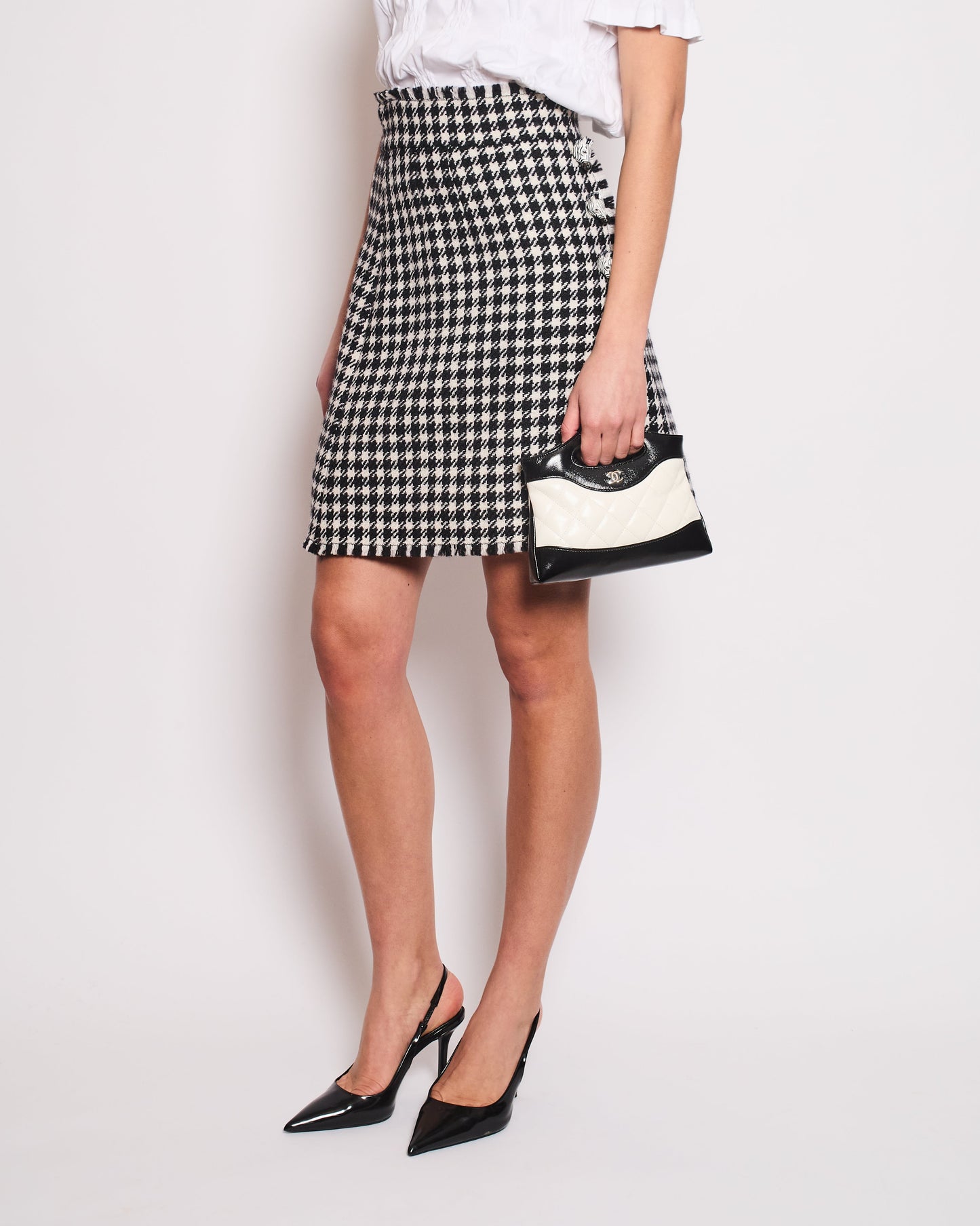 Dolce & Gabbana Black & White Wool Houndstooth Mini Skirt with Zebra AppliquŽ Size IT 38 (UK 6)