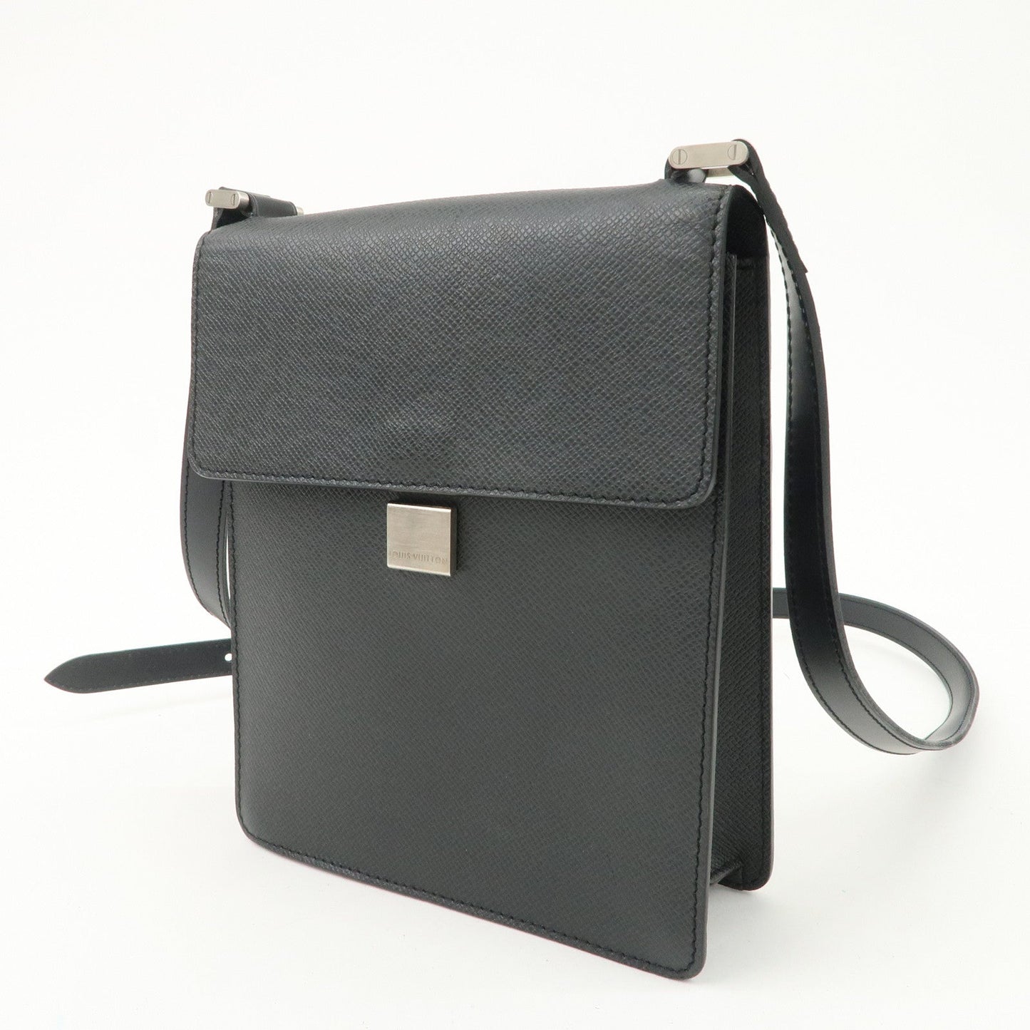 Louis Vuitton Taiga Pochette Kurgan Shoulder Bag Ardoise M32442  d