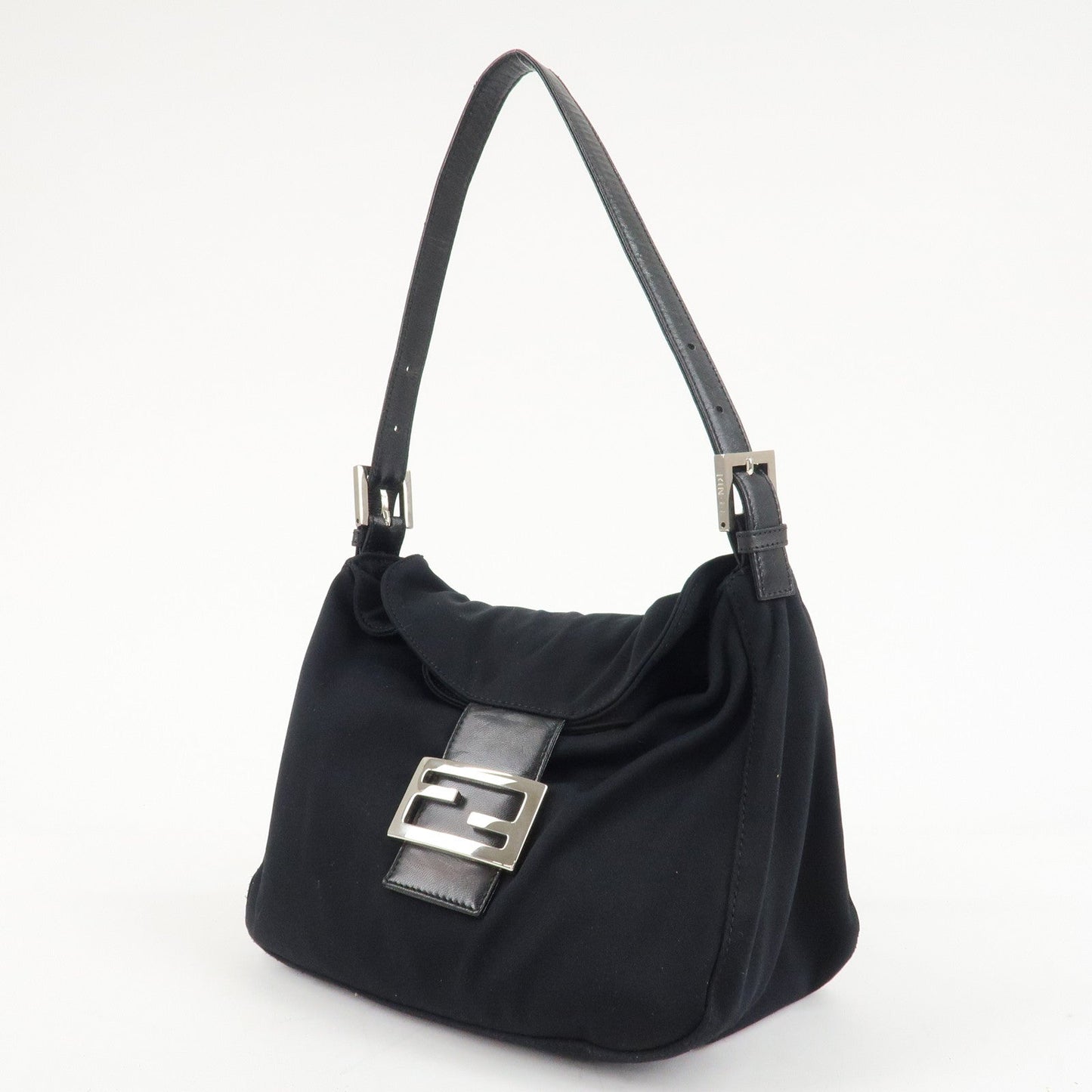 FENDI Mamma Baguette Nylon Jersey Leather Shoulder Bag Black  d
