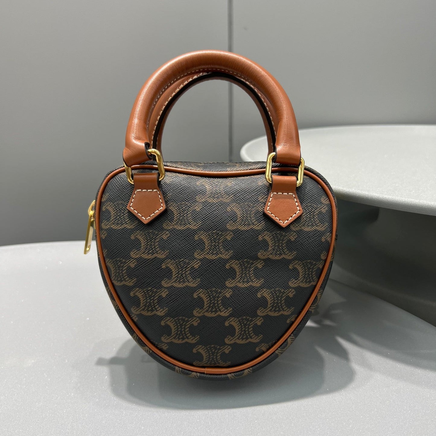 Top Quality Medium Top Quality Heart In Triomphe Canvas Brown For Women 6in/14.5cm 198222BZJ.04LU