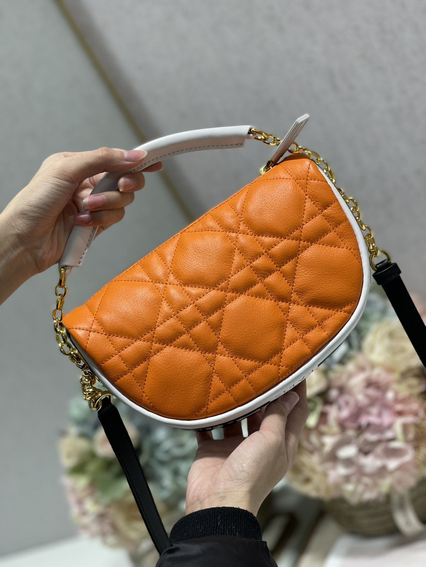 Top Quality Small Vibe Hobo Bag Fluorescent Orange Macrocannage, Orange Handbags, Crossbody Bags, 20cm CD M7200ODDO_M057