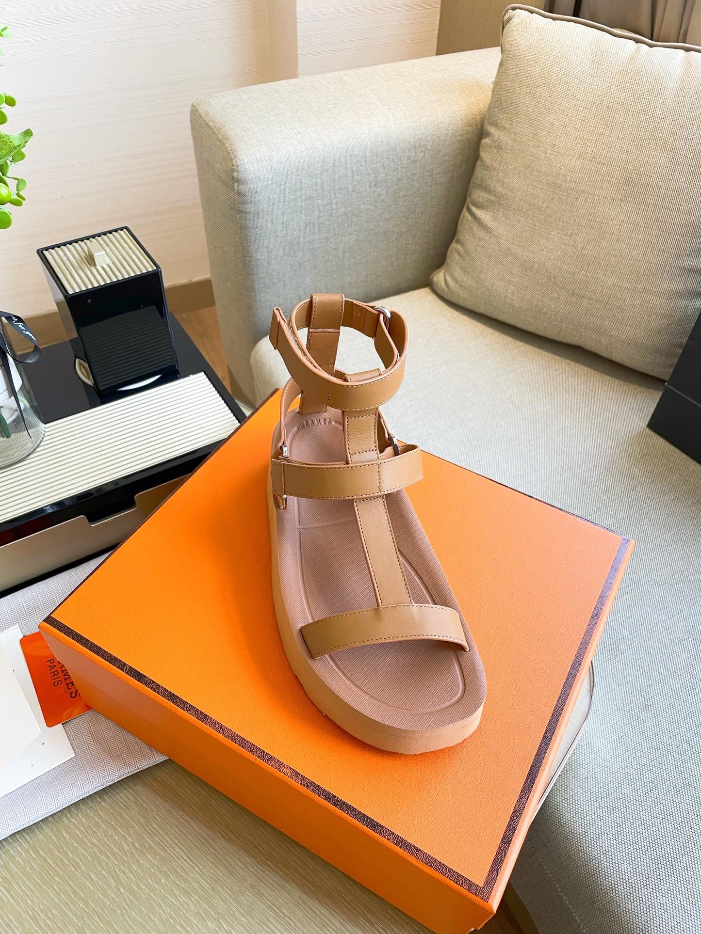 New 1:1 rep HM HIGH HEELS 054