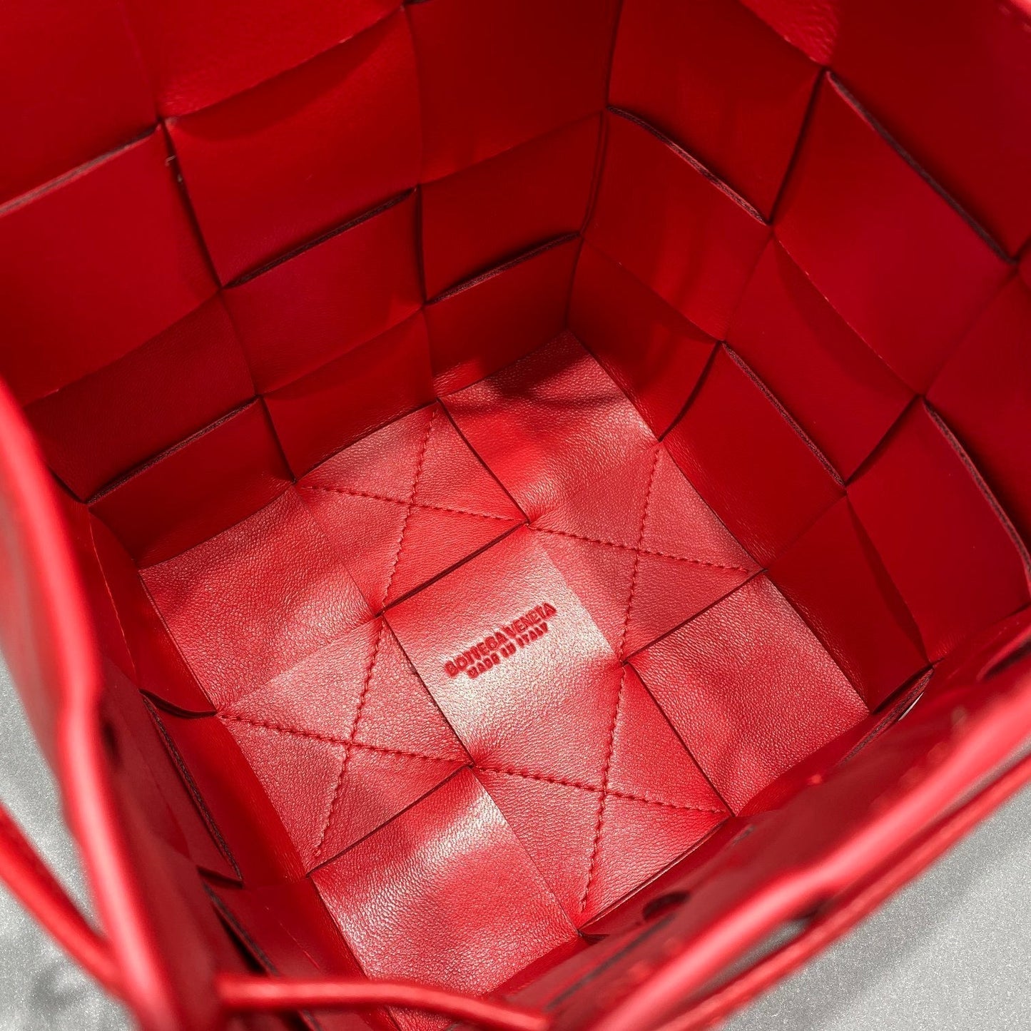 Top Quality Mini Cassette Bucket Bag Red, For Women, Bags 5.5in/14cm 680217VCQC46358