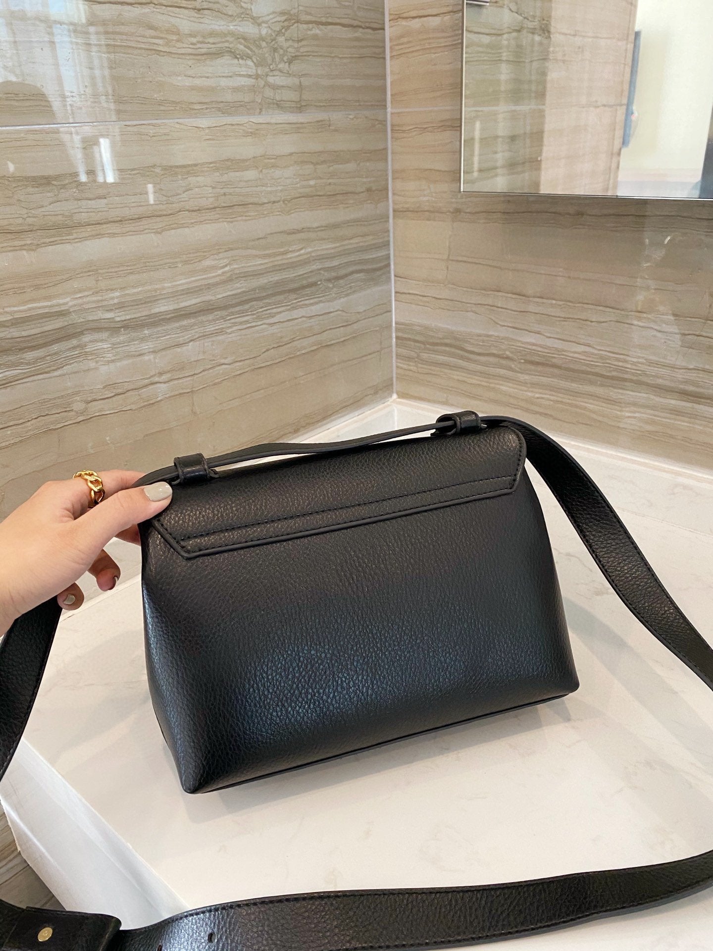 EN - New 1:1 rep  Bags GCI 210