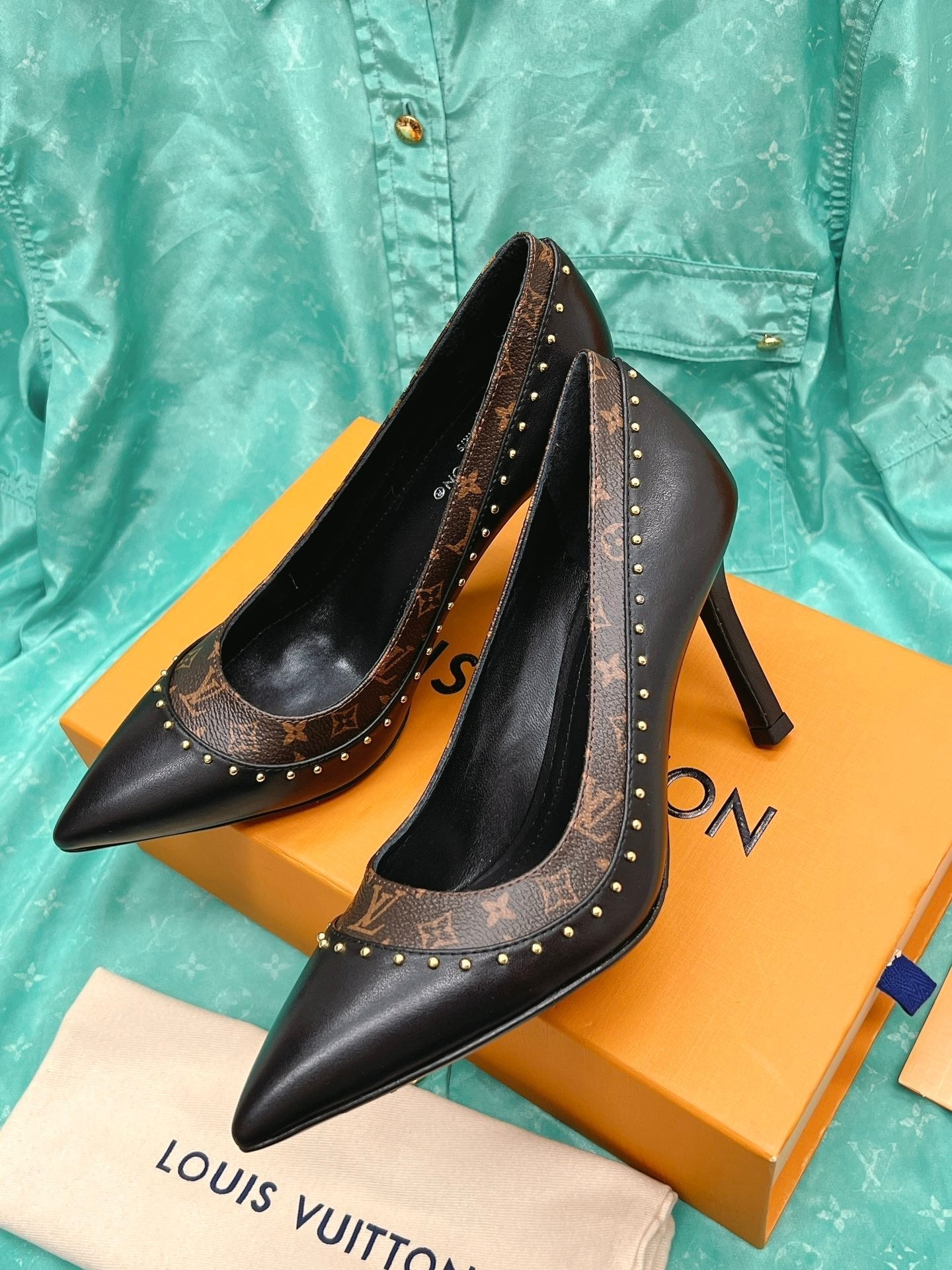 New 1:1 rep LUV High Heel Shoes 041