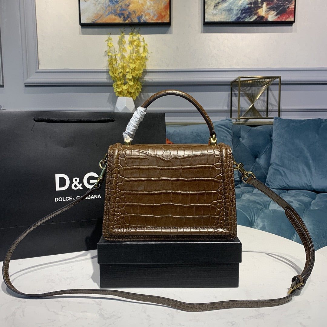 Top Quality MeTop Qualityum Devotion Bag Brown For Women 9.5in/24cm
