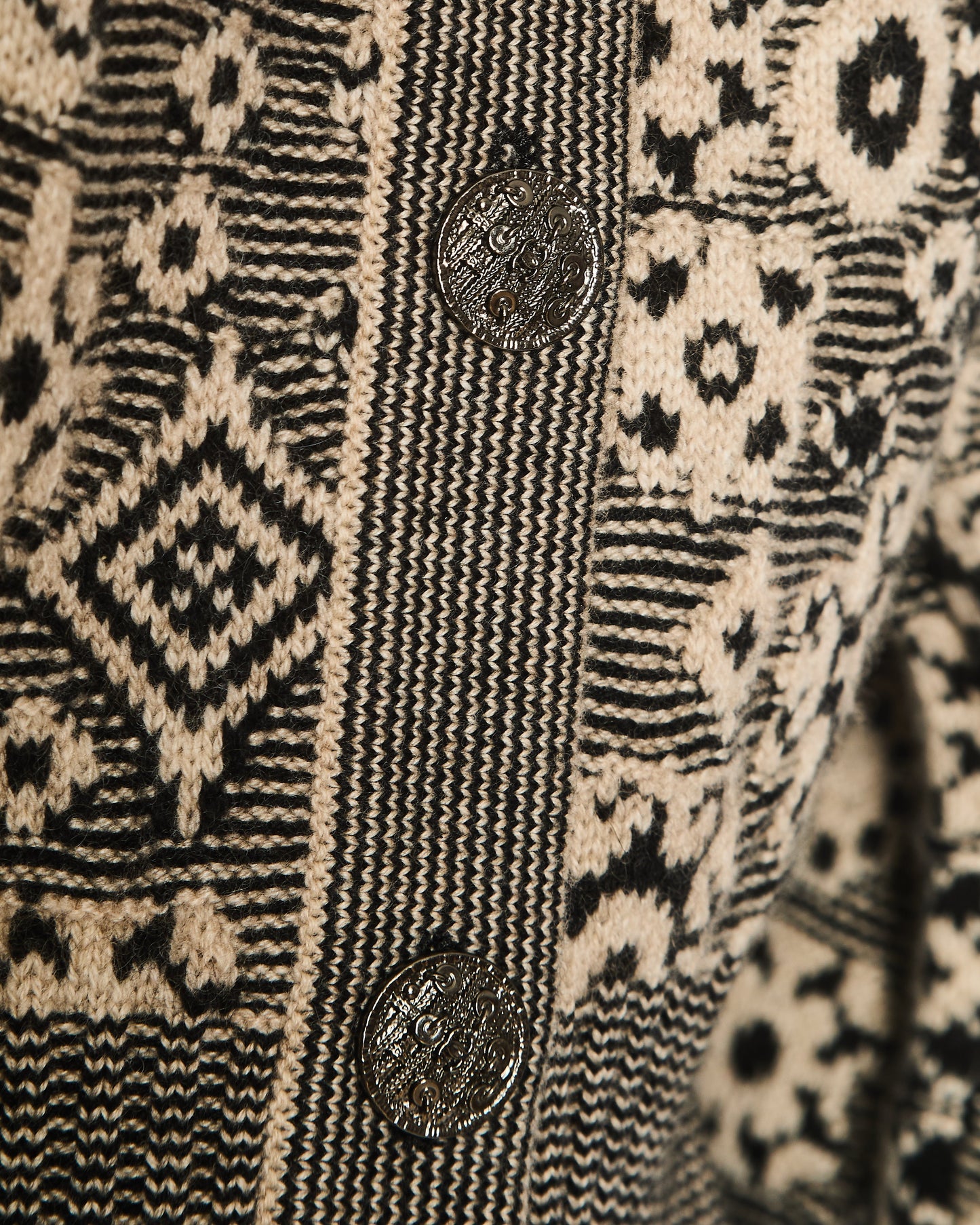 Chanel Fall 2011 Black and Cream Cashmere Abstract Print Top with Silver Textured CC Logo Buttons Size FR 36 (UK 8)