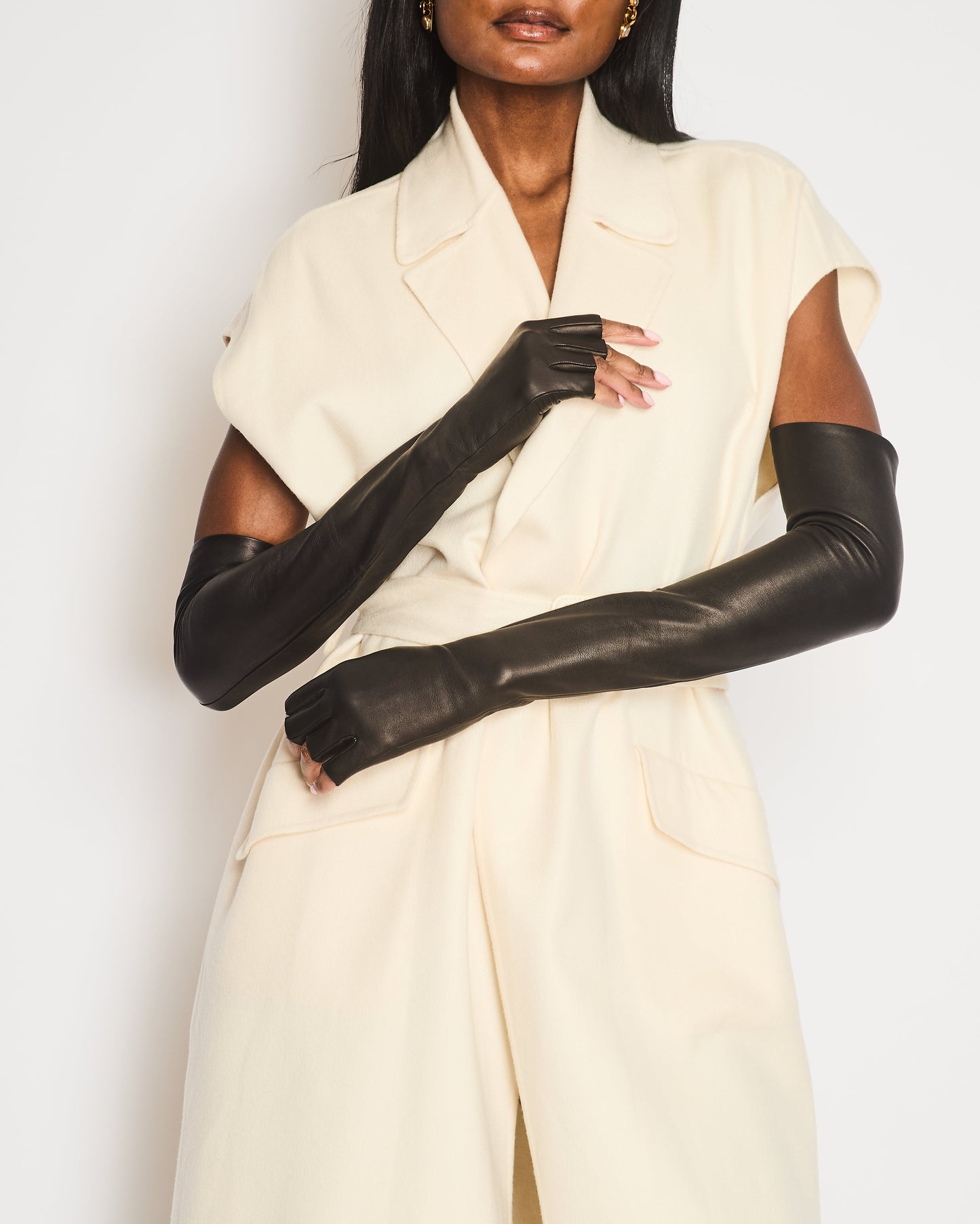 Chanel Black Lambskin Leather Long Gloves Size 6 1/2cm