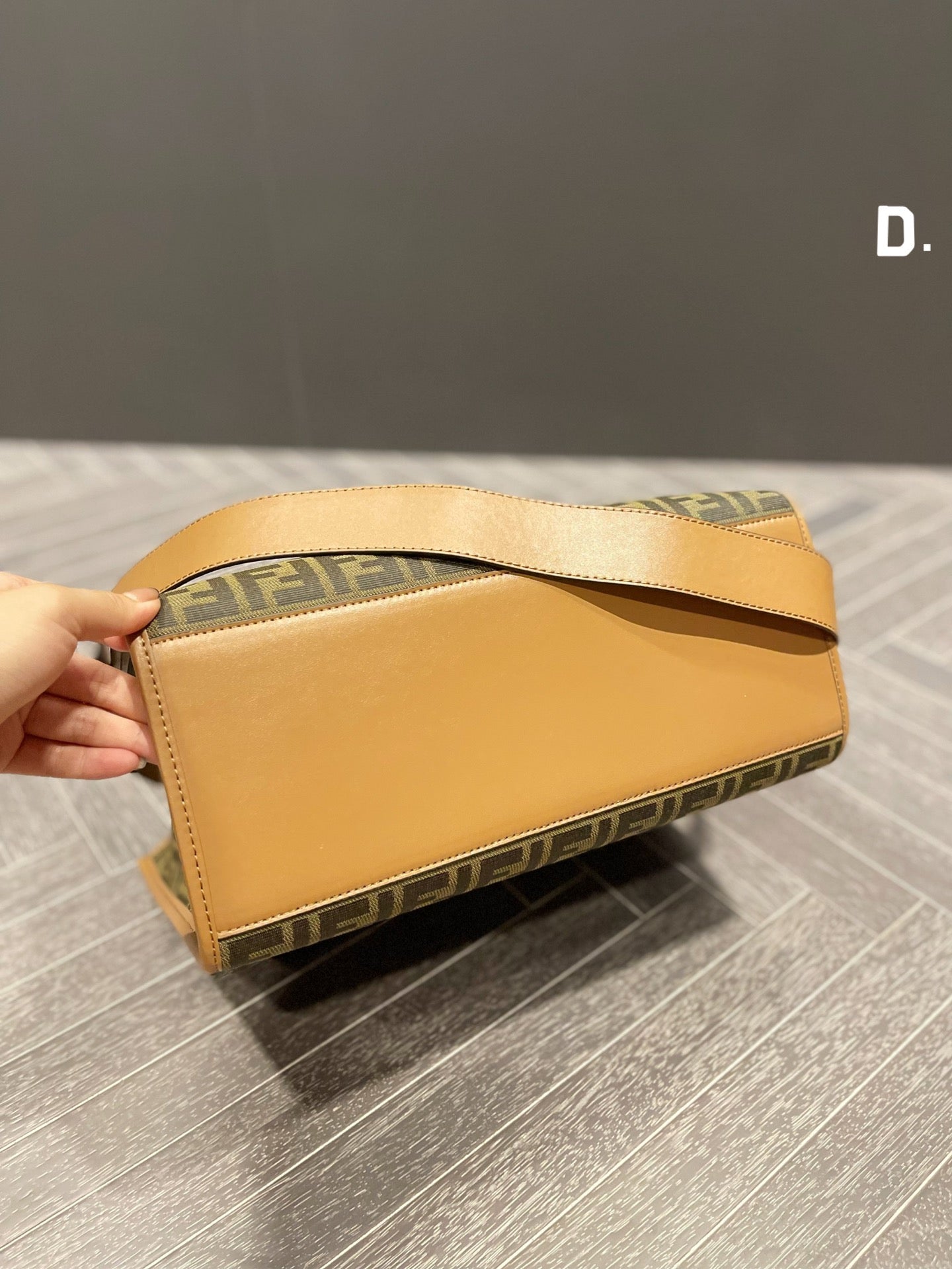 EN - New 1:1 rep Lux Bags FEI 273