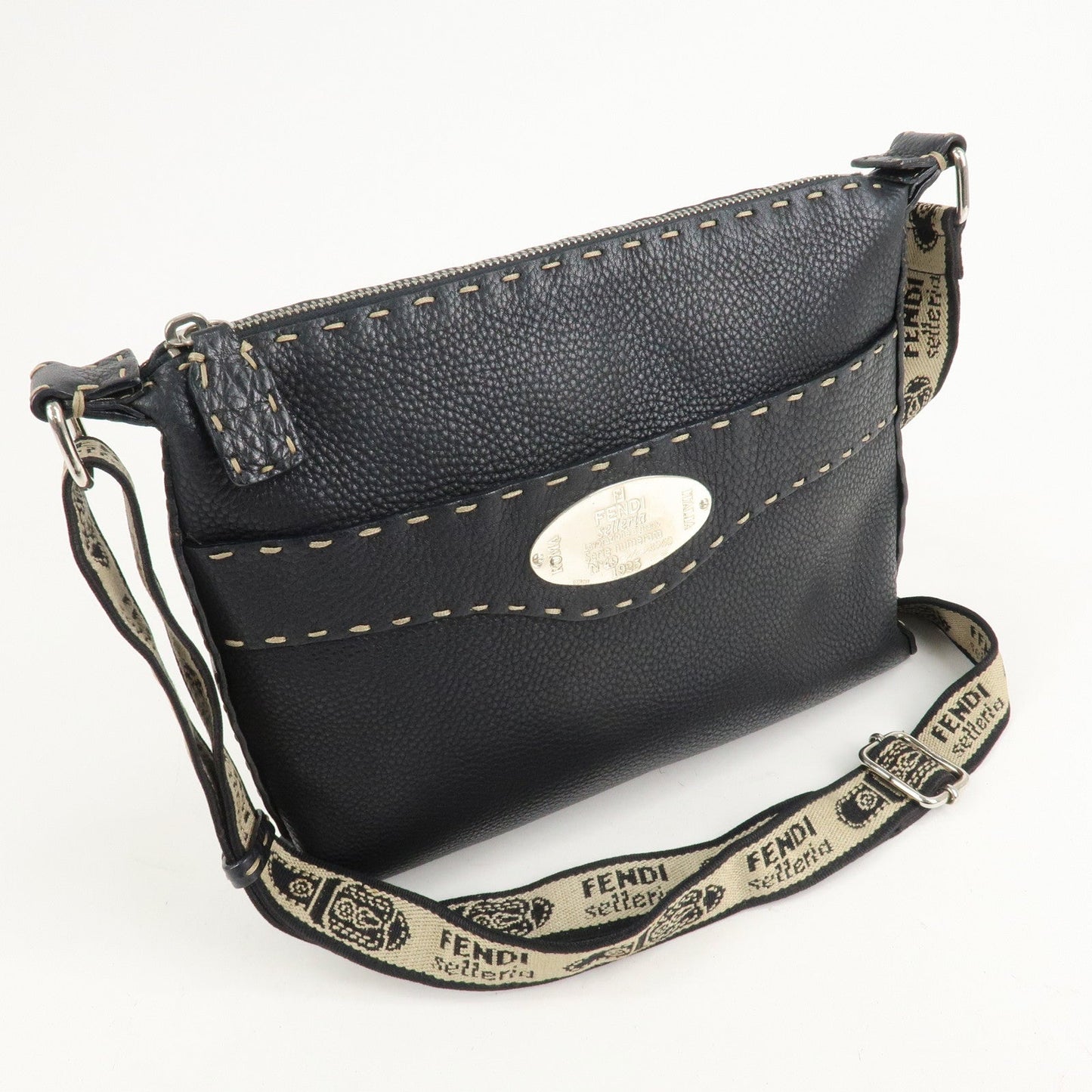 FENDI Selleria Leather Shoulder Bag Crossbody Bag Black 8BT092  d