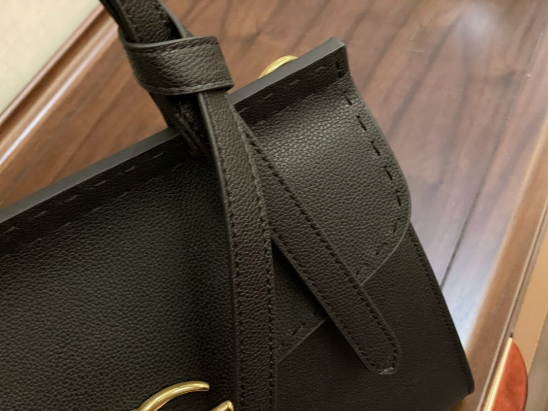 EN - New 1:1 rep  Bags GCI 216