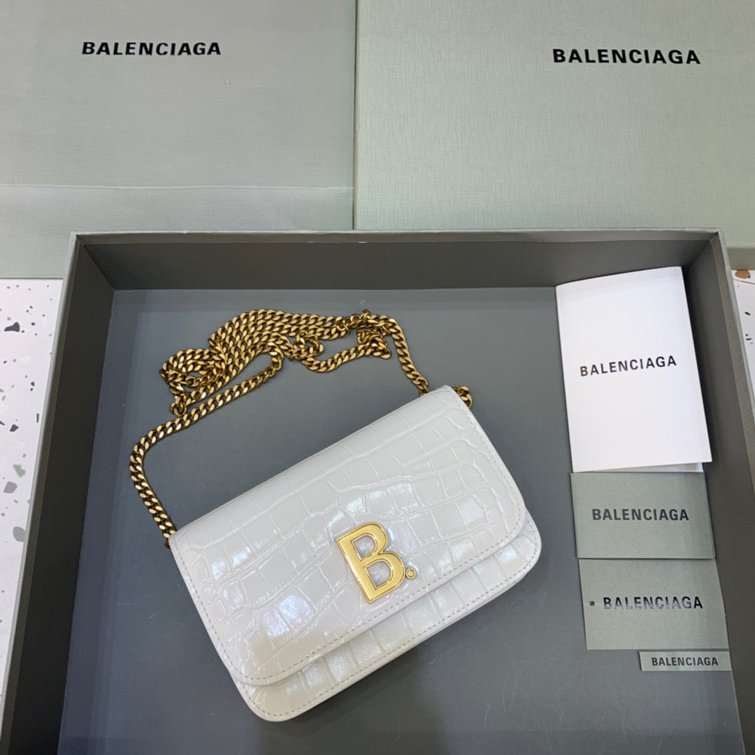 Top Quality Croc Embossed Patent B Bag With Chain In White, For Women,  Bags 7.9in/20cm