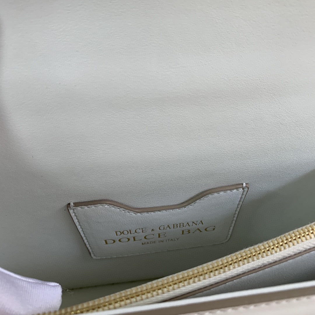 Top Quality MeTop Qualityum Devotion Bag White For Women 9.4in/24cm Top Quality