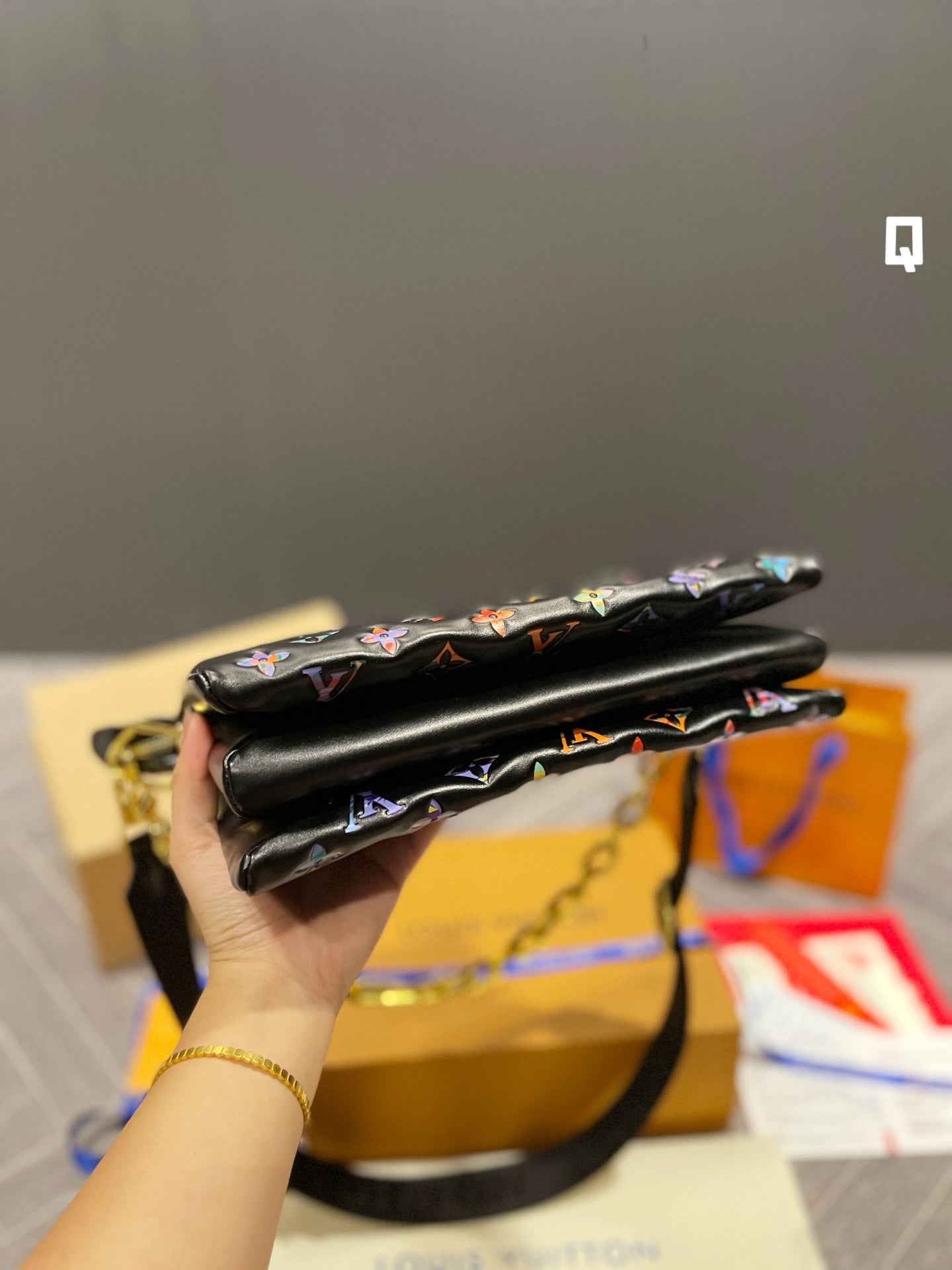 EN - New 1:1 rep Lux Bags LUV 552