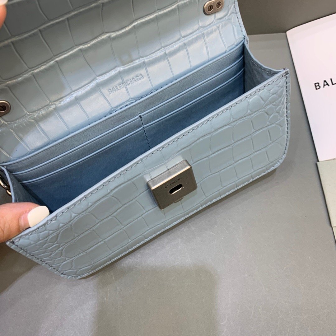 Top Quality Gossip Small On Chain Shoulder Bag Blue, For Women,  Bags 7.4in/19cm
