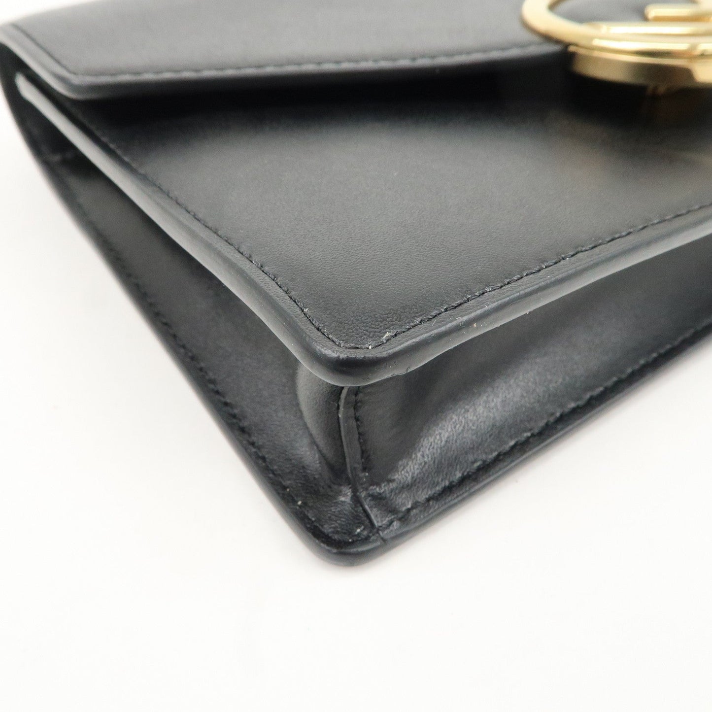 FENDI F is FENDI Leather Chain Wallet Clutch Bag Black 8BS006  d