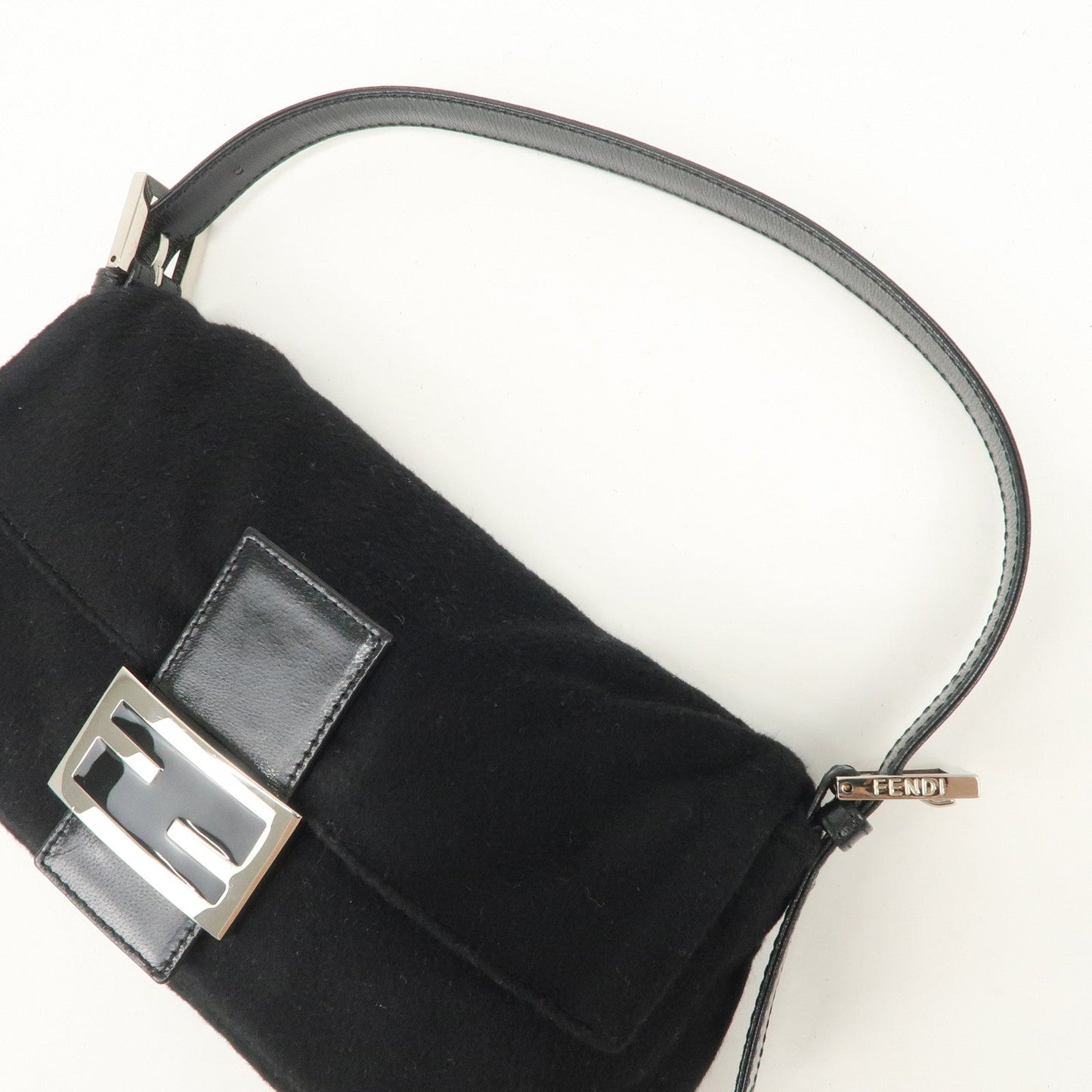 FENDI Mamma Baguette Cashmere Leather Shoulder Bag  Black 26424  d