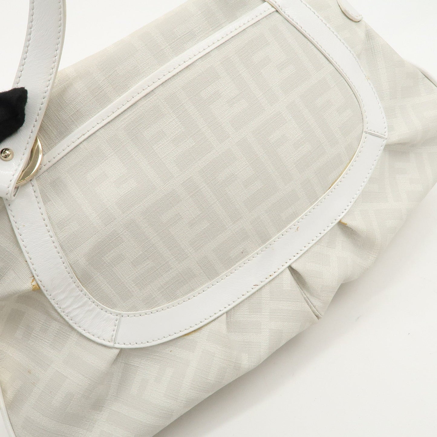 FENDI Zucca PVC Leather Shoulder Bag White Gold Hardware 8BR628  d