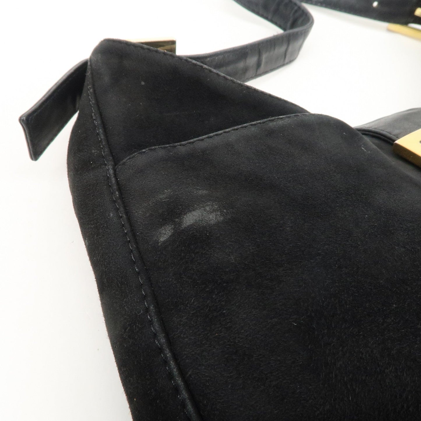 FENDI Suede Leather Shoulder Bag Black 26569  d