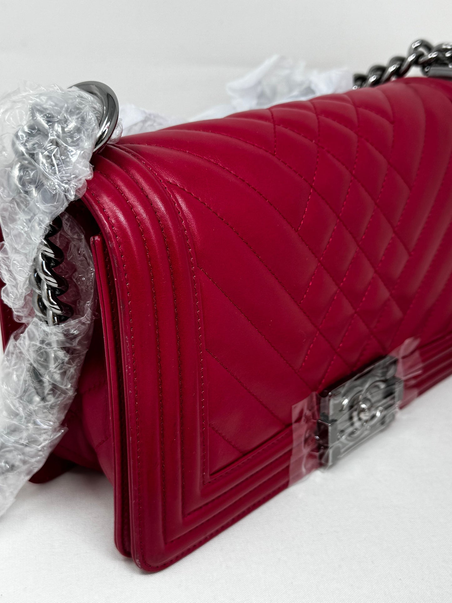 CHANEL leboy hot pink BJ1-15
